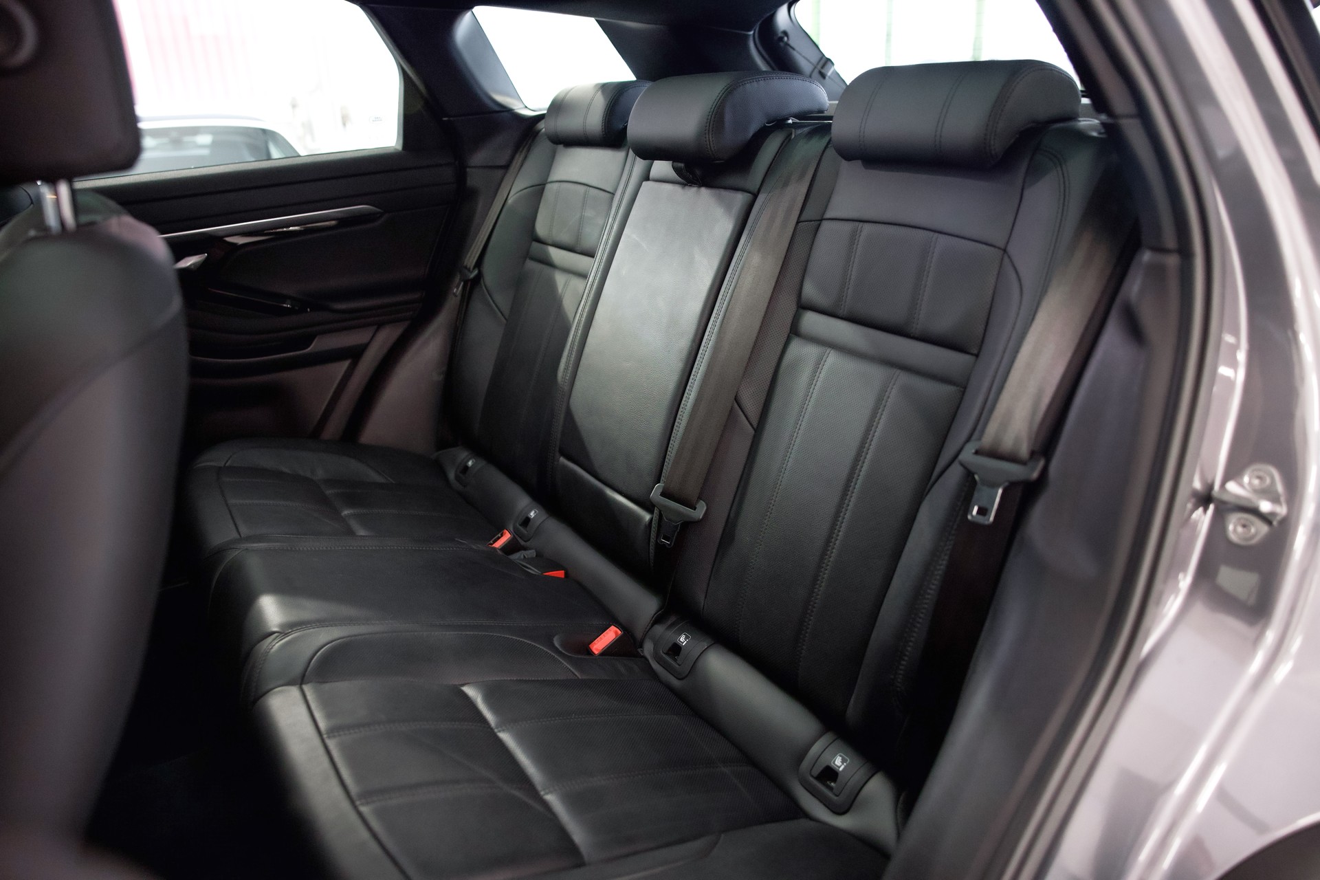 LAND ROVER Range Rover Evoque D R-Dynamic S-image-24