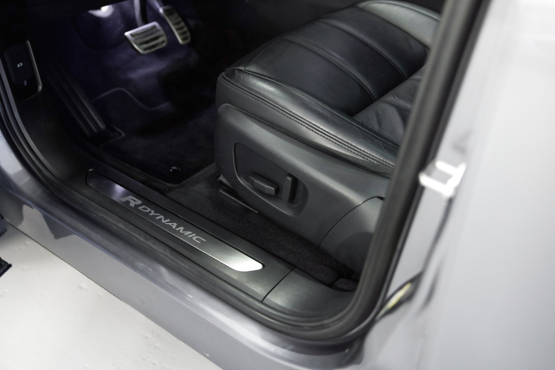 LAND ROVER Range Rover Evoque D R-Dynamic S-image-27