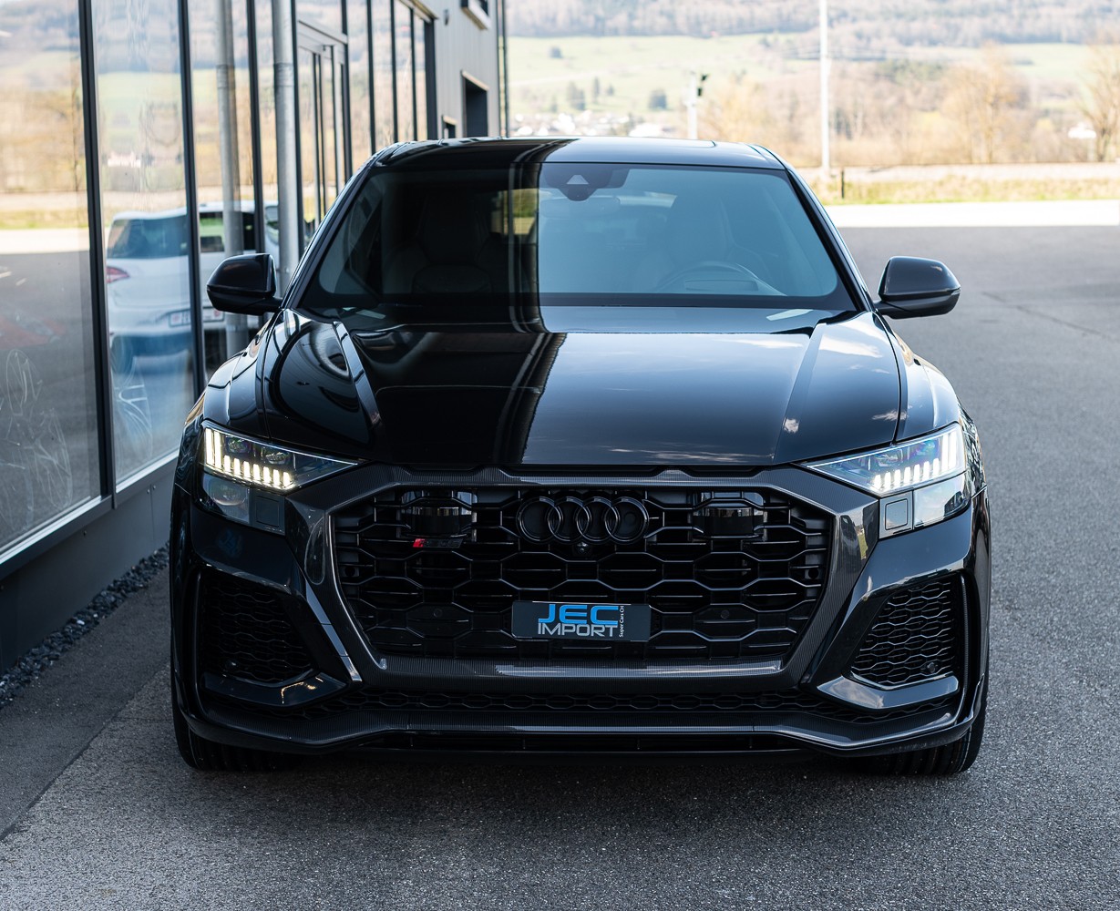 AUDI RSQ8 quattro FULL CARBONE-showroom-element-3