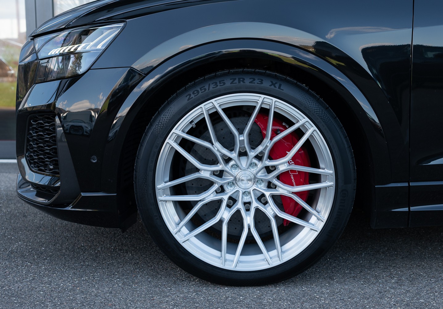 AUDI RSQ8 quattro FULL CARBONE-image-8