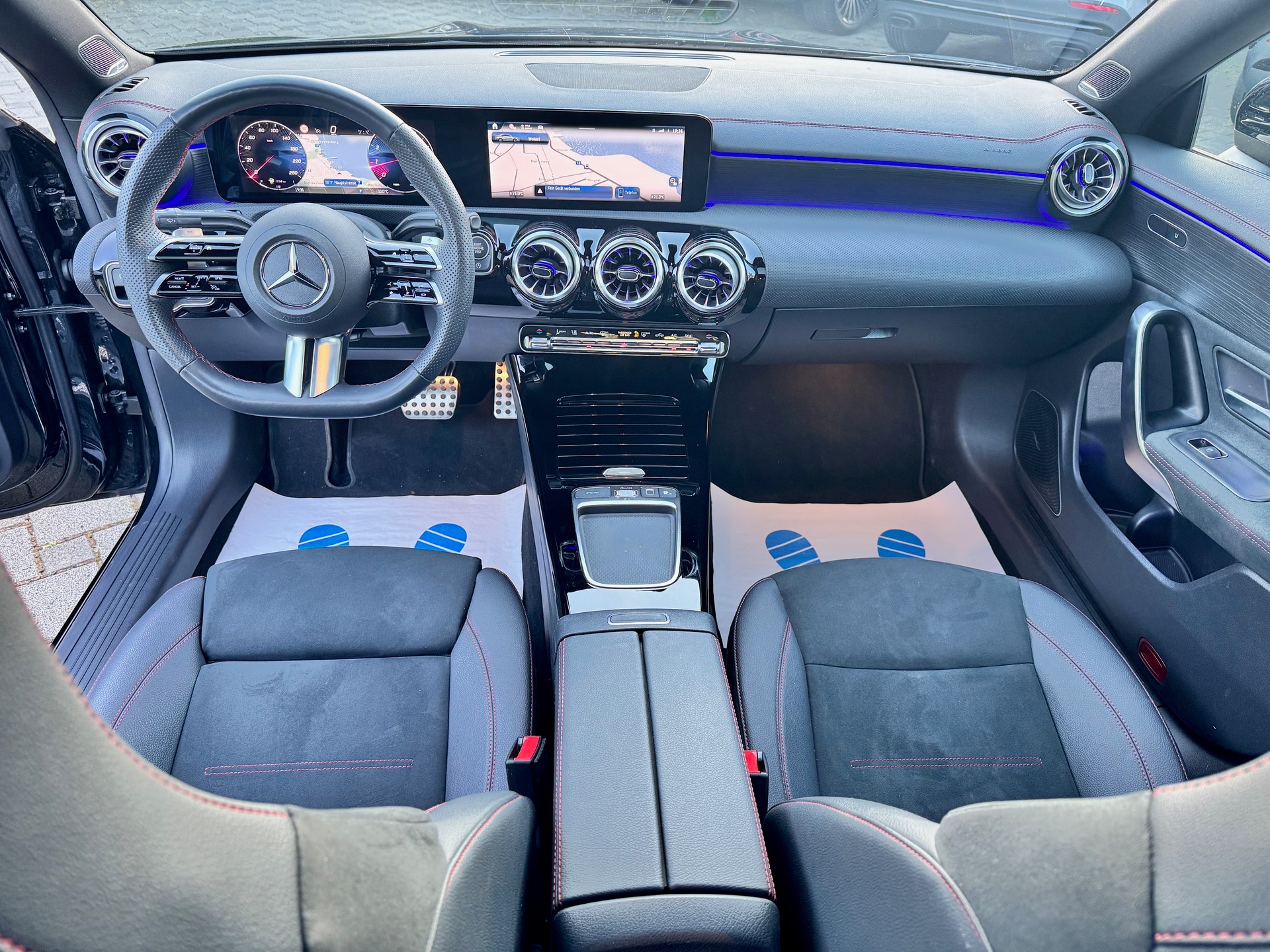 MERCEDES-BENZ CLA 220 AMG Line 4Matic 8G-DCT-image-7
