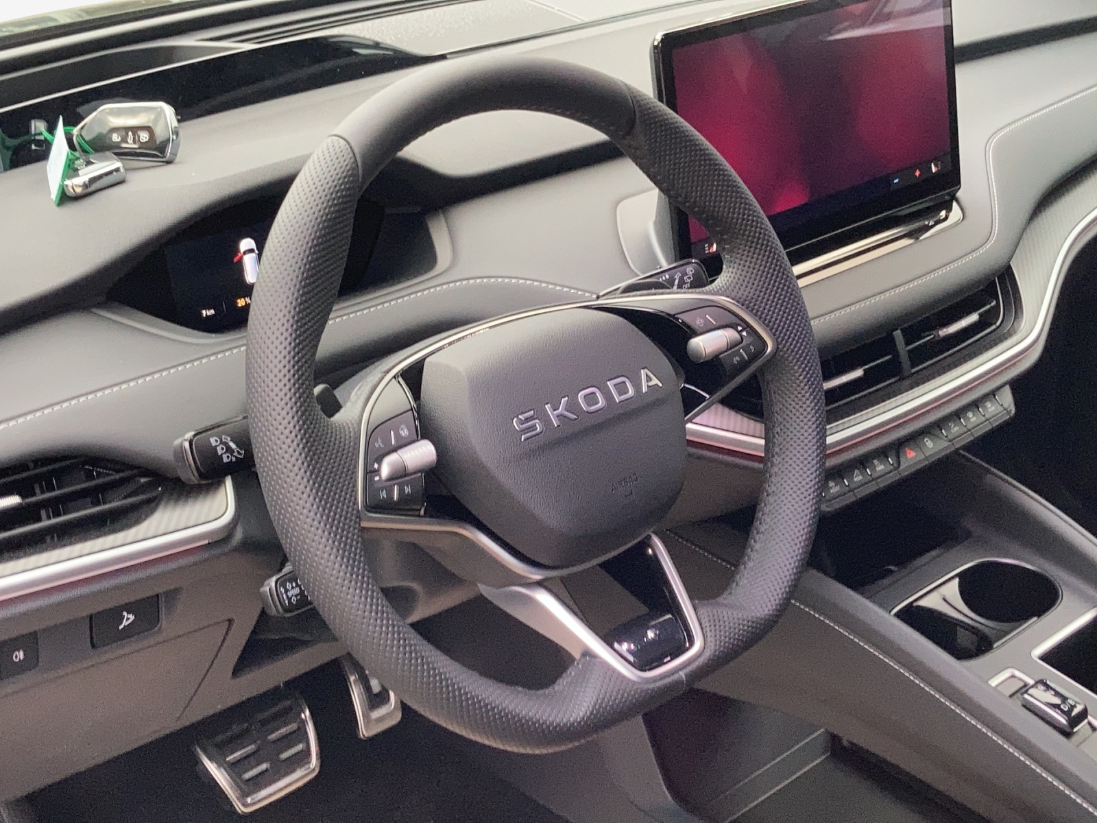 SKODA Enyaq 85 Sportline-image-9
