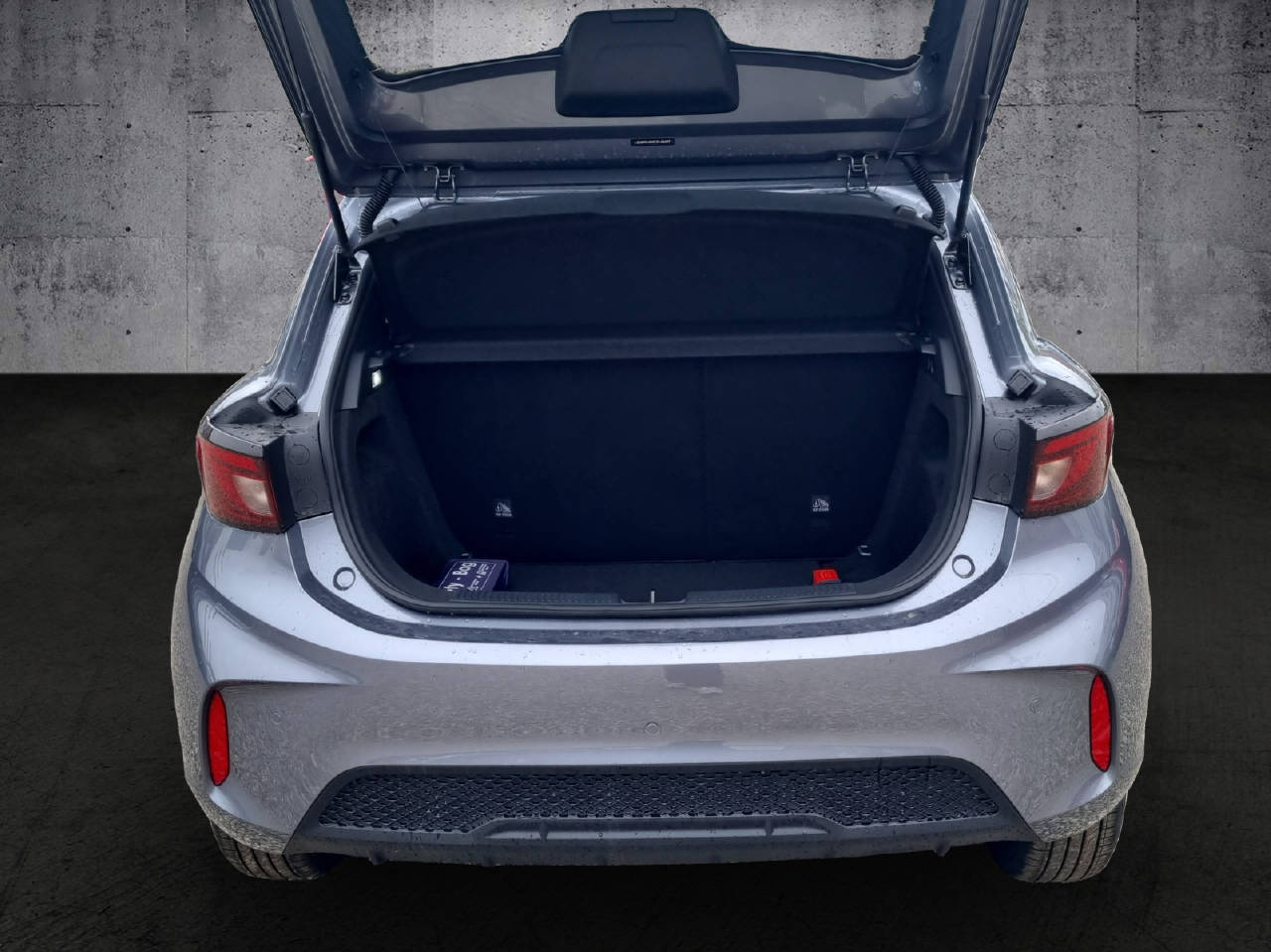 MG 3 1.5 Hybrid Luxury-image-8