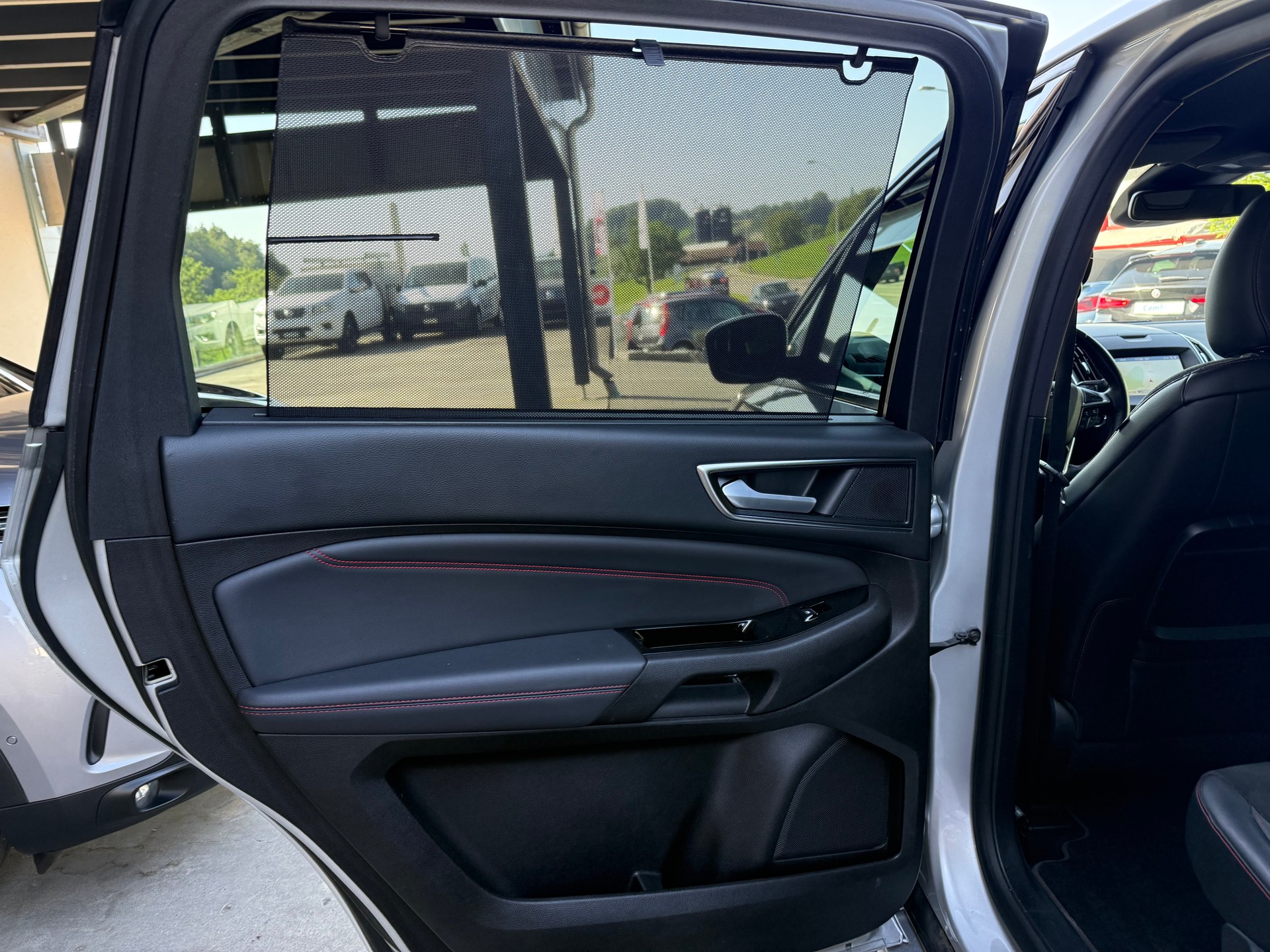 FORD S-Max 2.0 TDCi ST-Line AWD Automatic-image-6