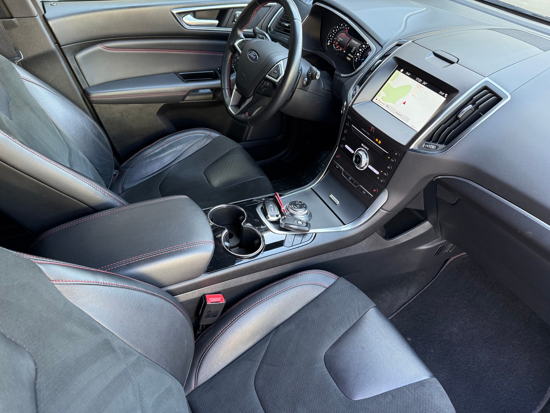 FORD S-Max 2.0 TDCi ST-Line AWD Automatic-image-11
