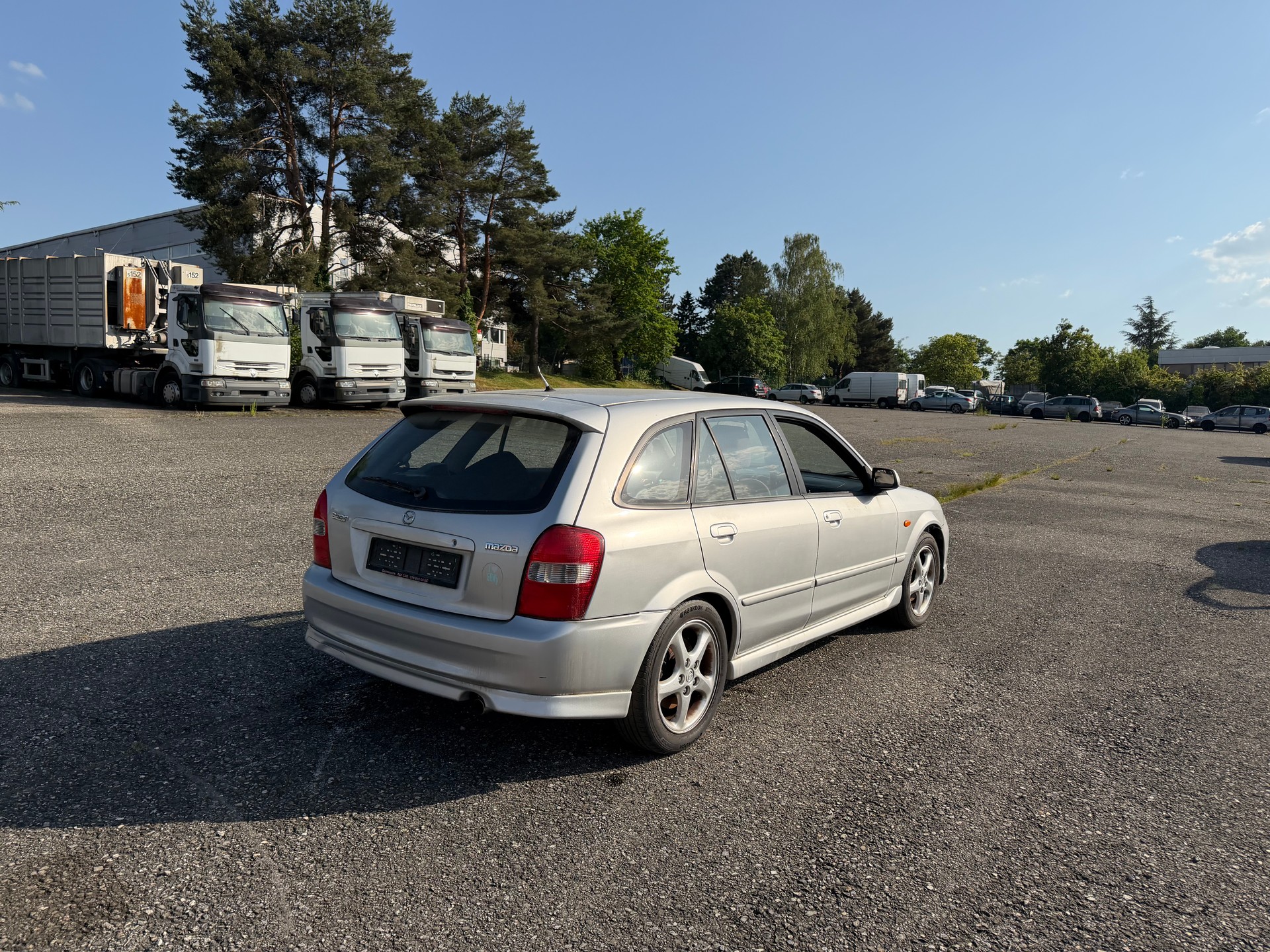 MAZDA 323 F 2.0i-16V GT-image-2