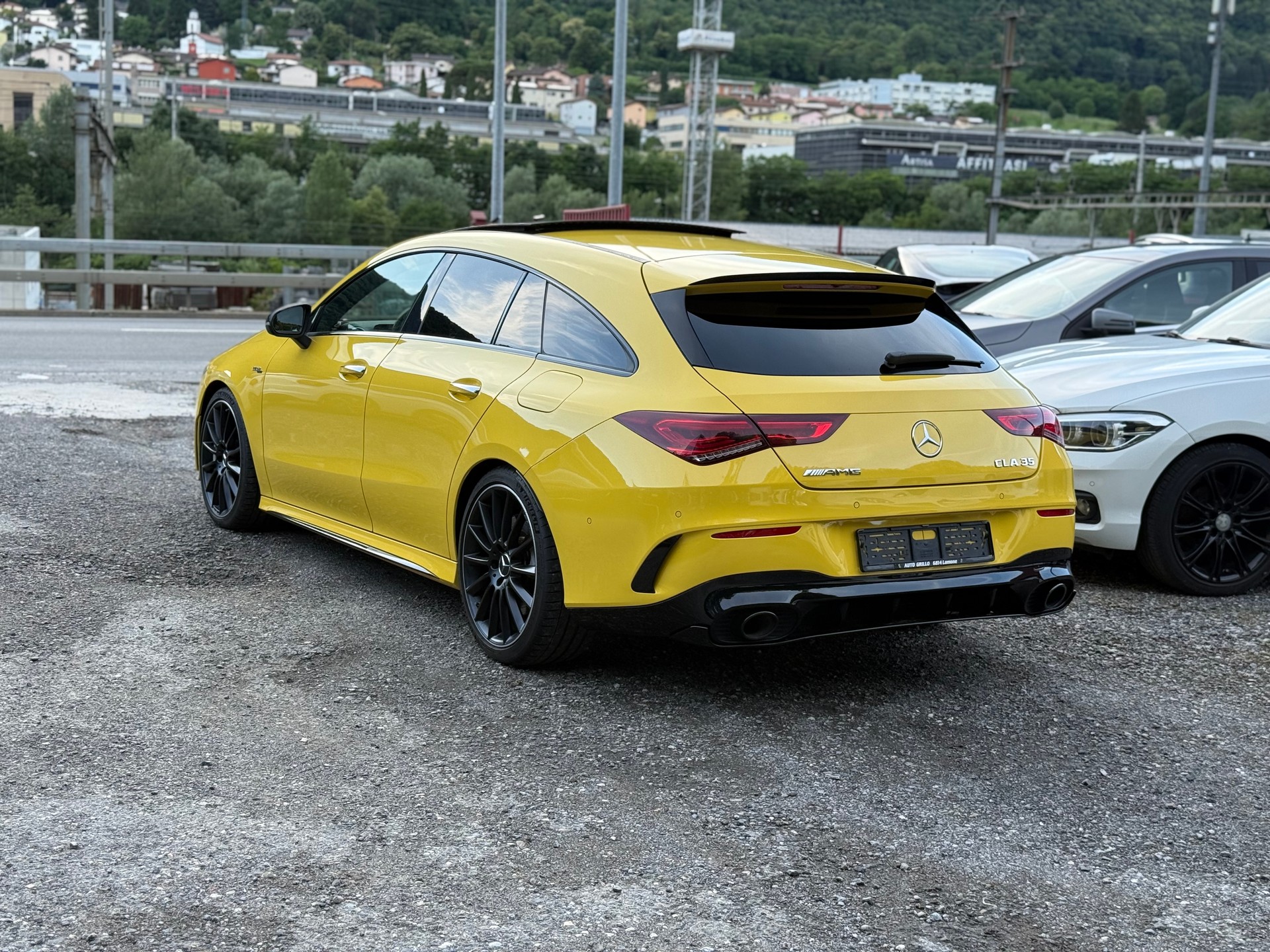 MERCEDES-BENZ CLA Shooting Brake 35 AMG 4Matic 7G-DCT-image-4