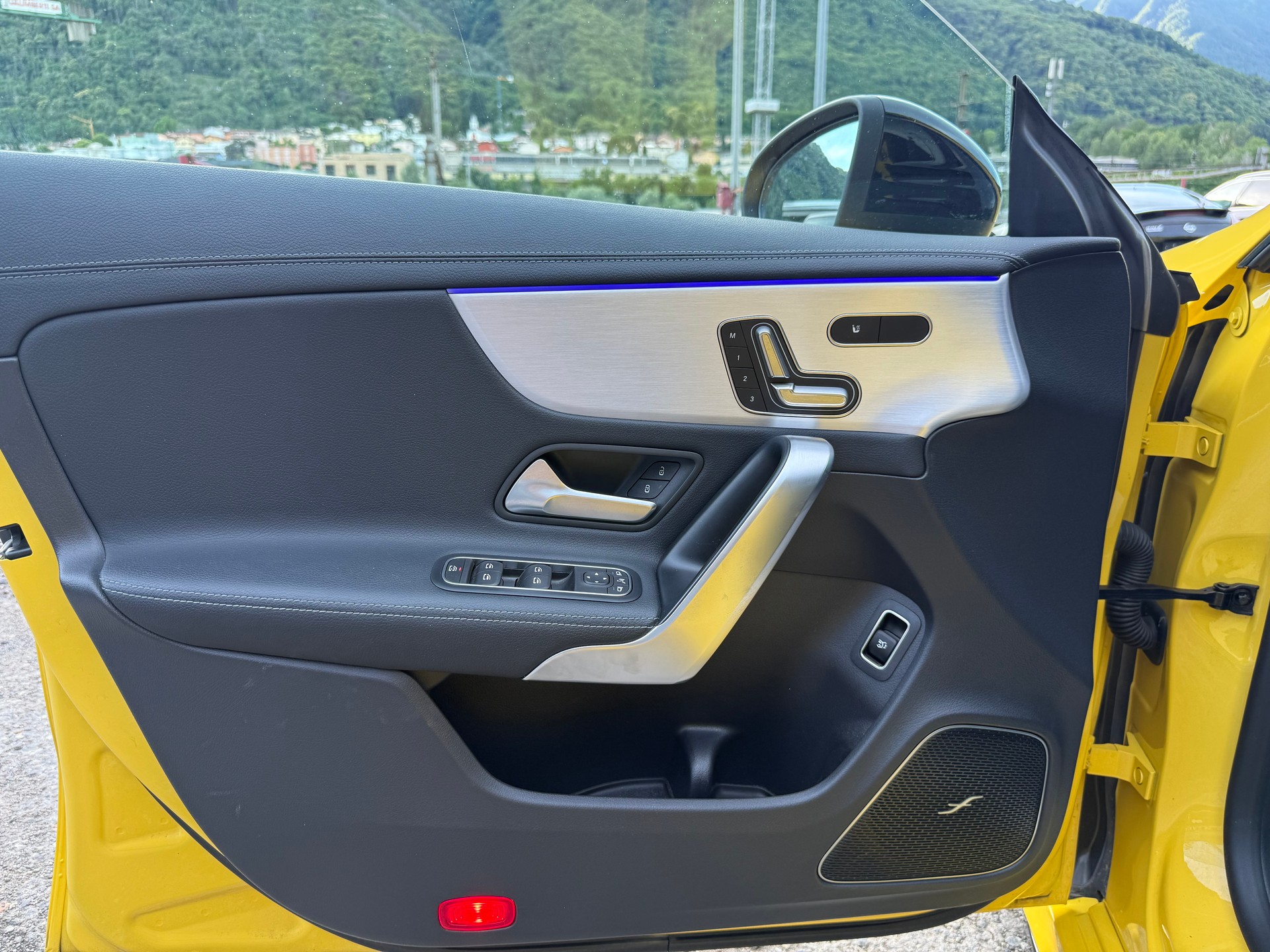 MERCEDES-BENZ CLA Shooting Brake 35 AMG 4Matic 7G-DCT-image-7
