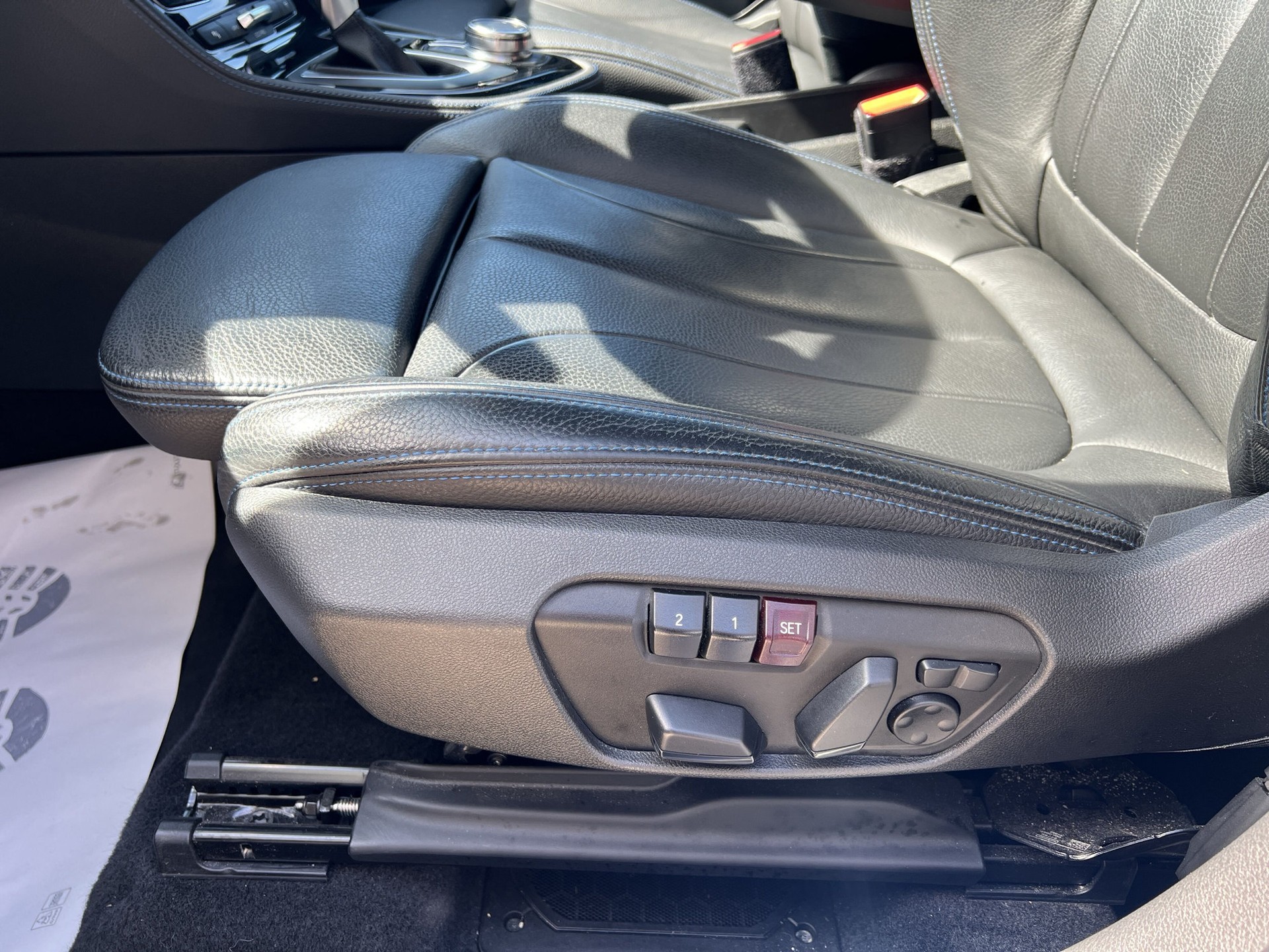 BMW 225xe iPerformance Active Tourer Steptronic M Sport-image-18