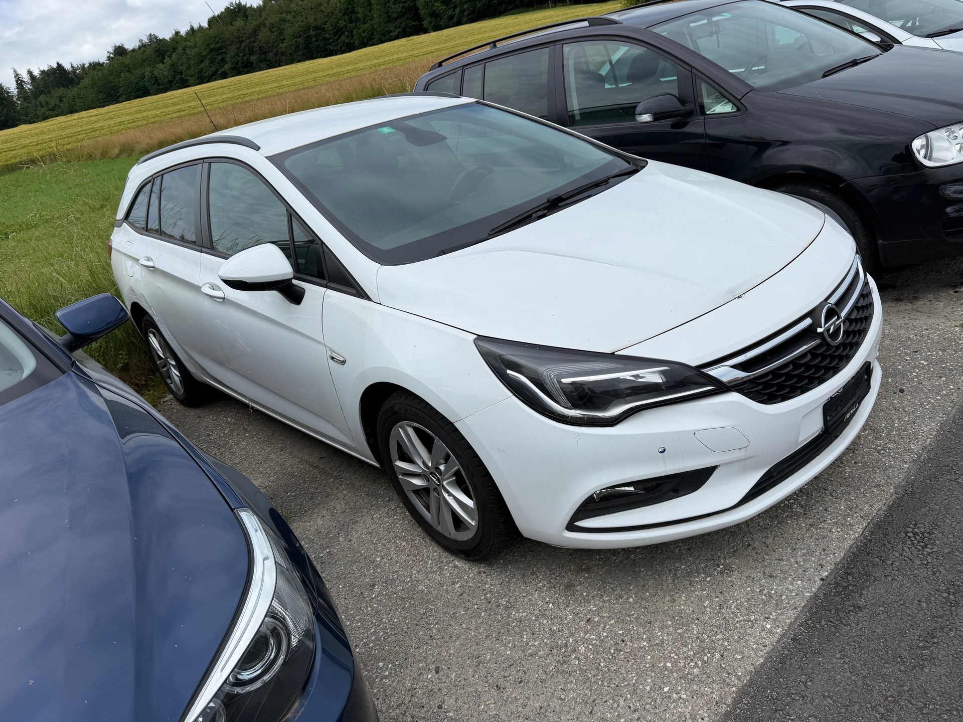 OPEL Astra Sports Tourer 1.6 CDTiecoF 120 Years Edition-image-1