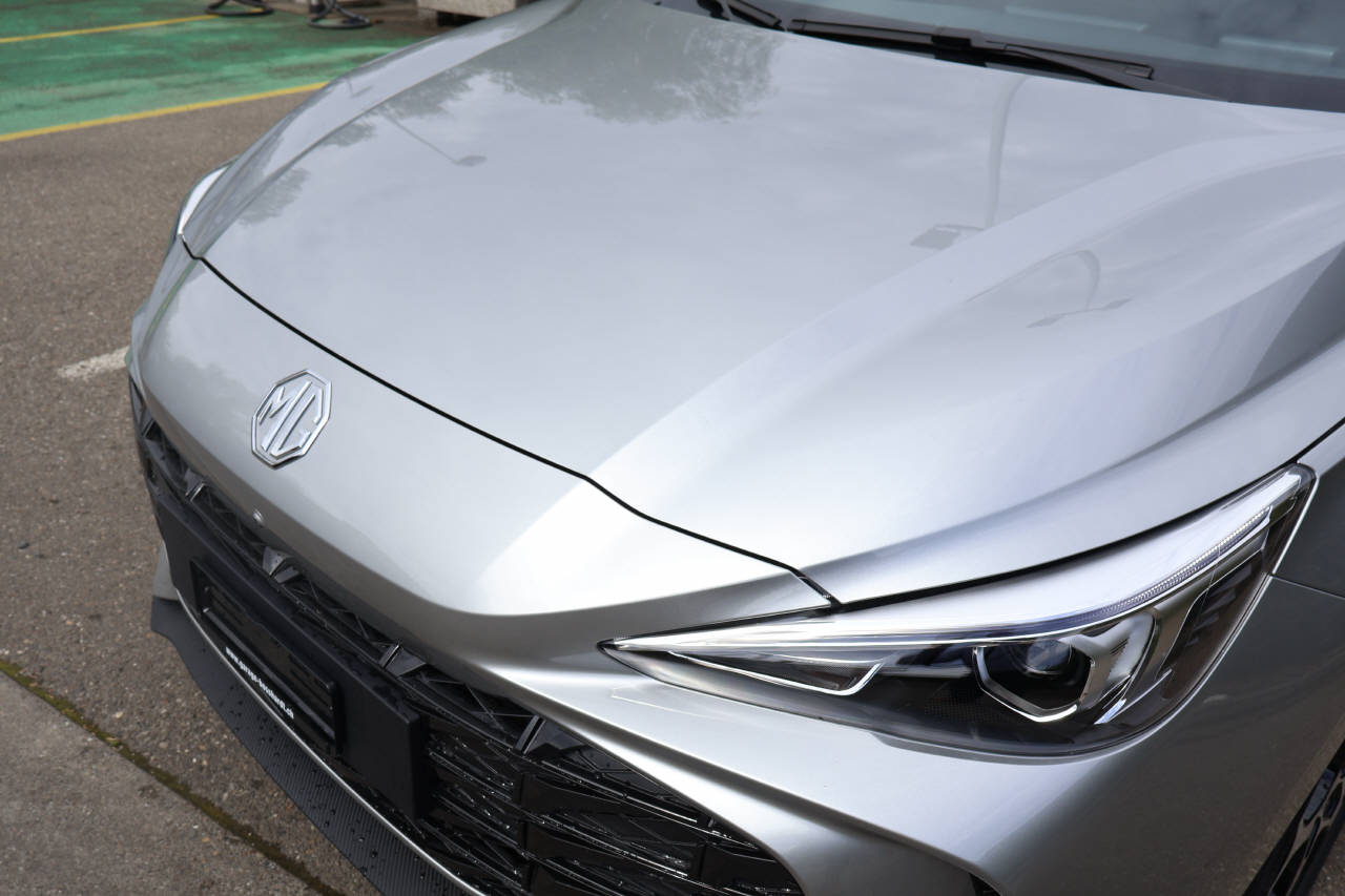 MG 3 1.5 Hybrid Luxury-image-8