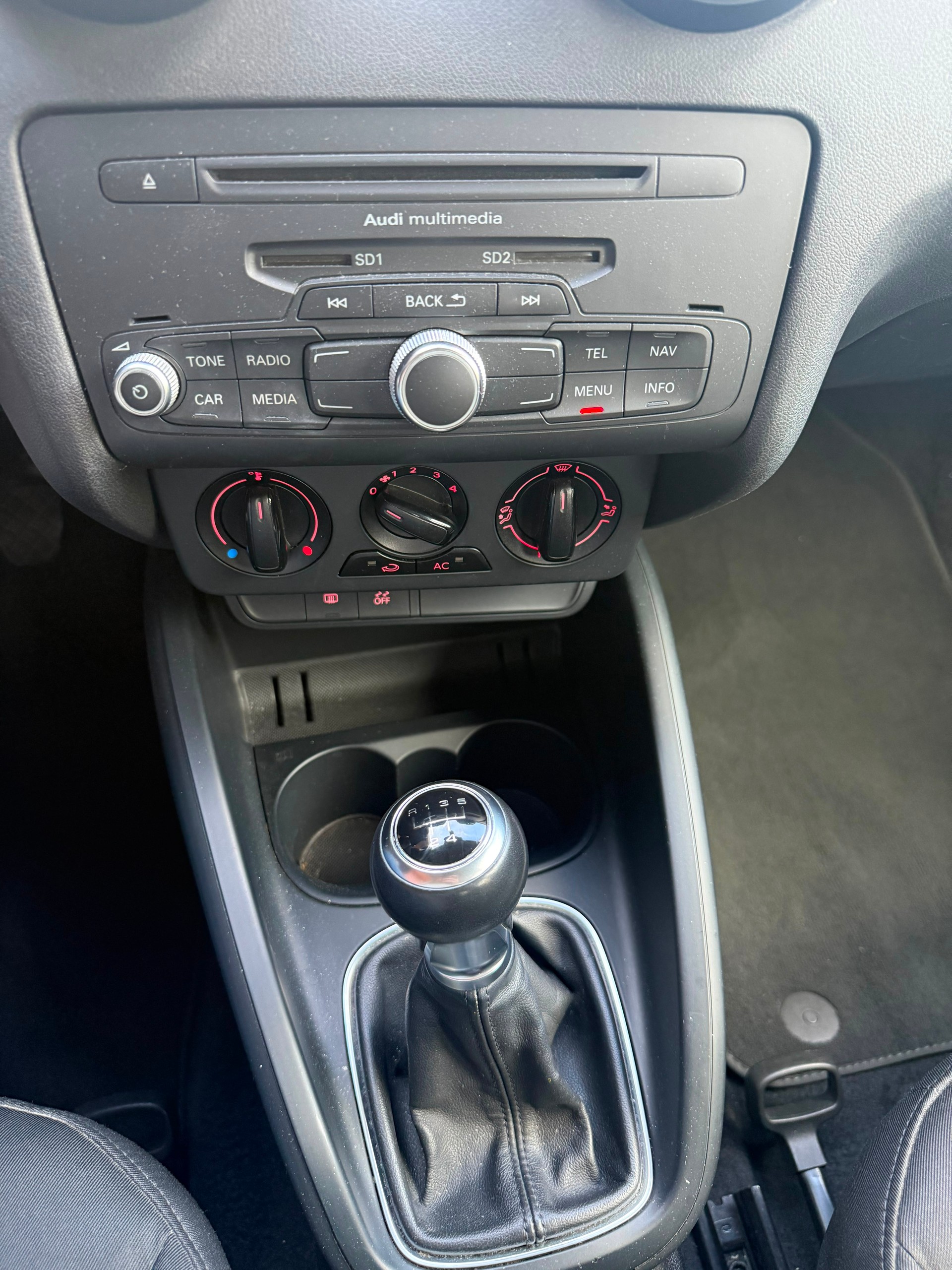 AUDI A1 Sportback 1.2 TFSI Attraction-image-12
