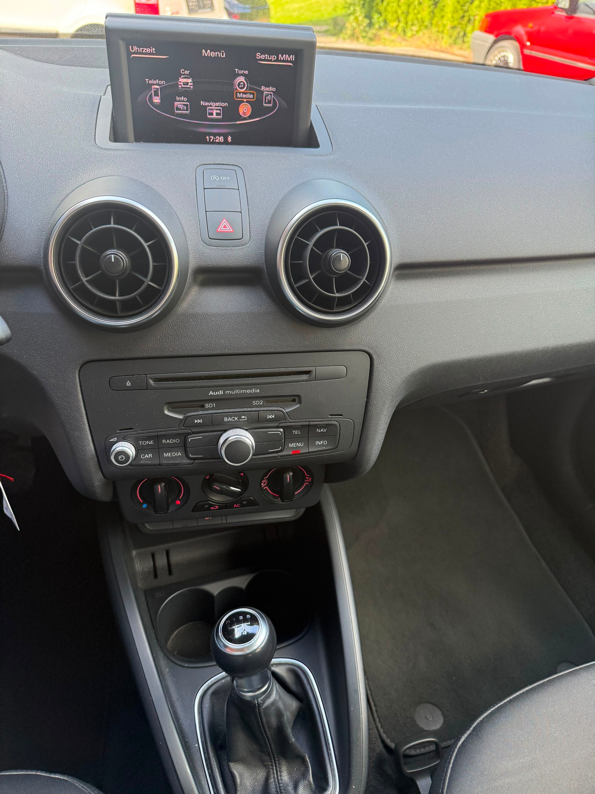 AUDI A1 Sportback 1.2 TFSI Attraction-image-10