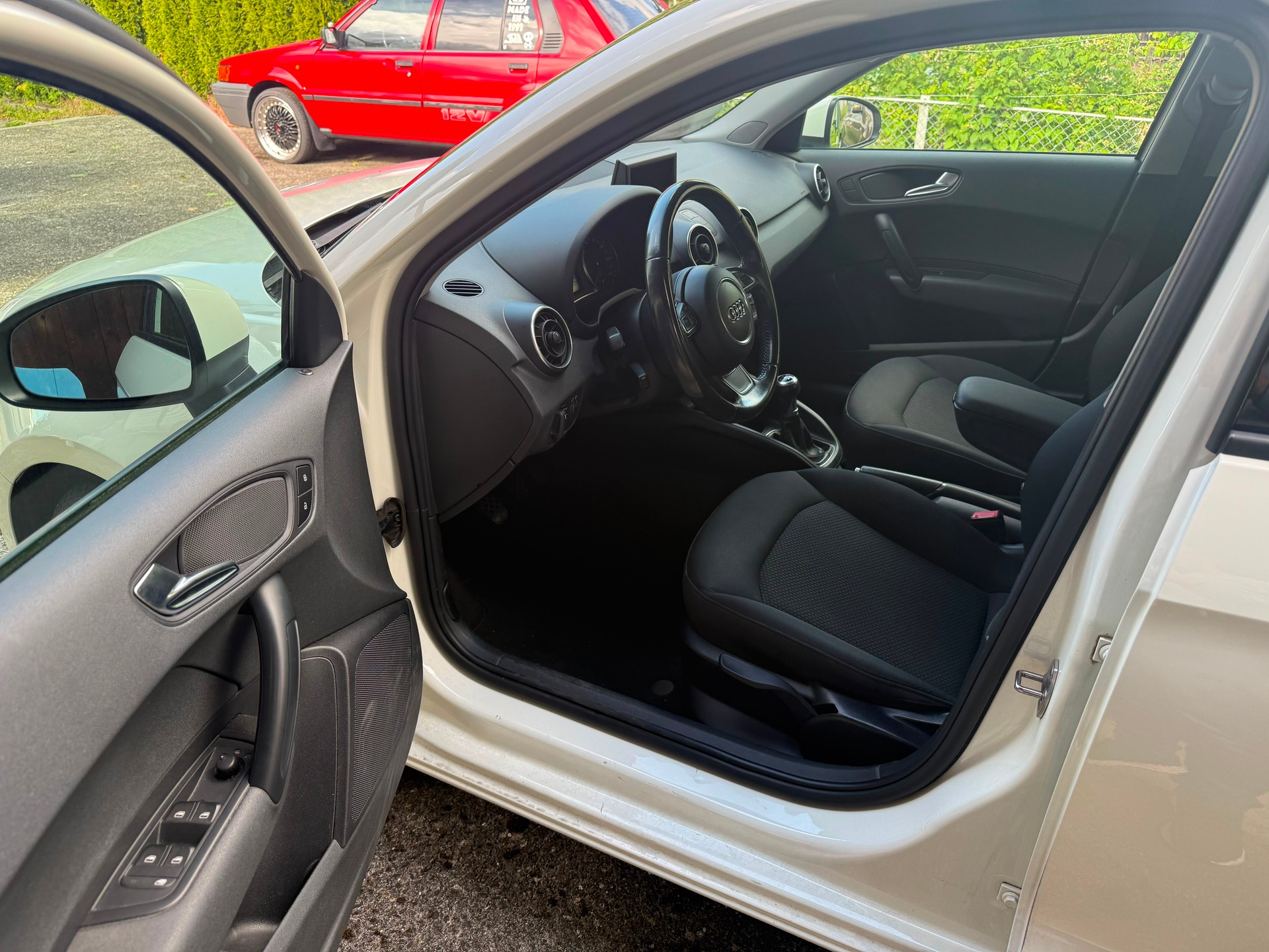 AUDI A1 Sportback 1.2 TFSI Attraction-image-9