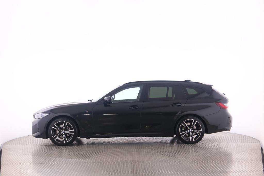 BMW 320d xDrive Touring-showroom-element-3