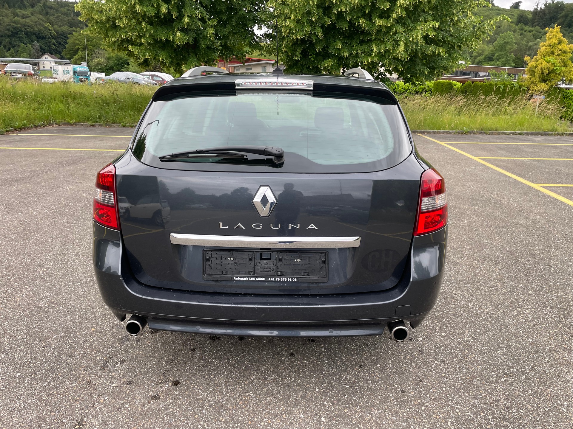 RENAULT Laguna Grandtour 2.0 dCi Dynamique Automatic-image-6