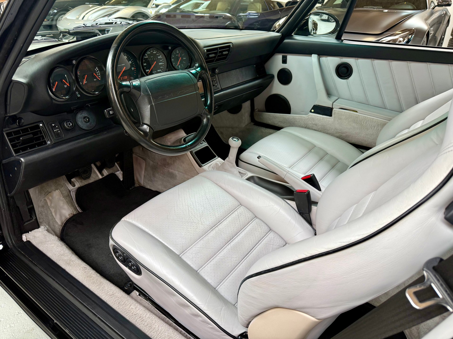 PORSCHE 964 Turbo II 3.3-image-9