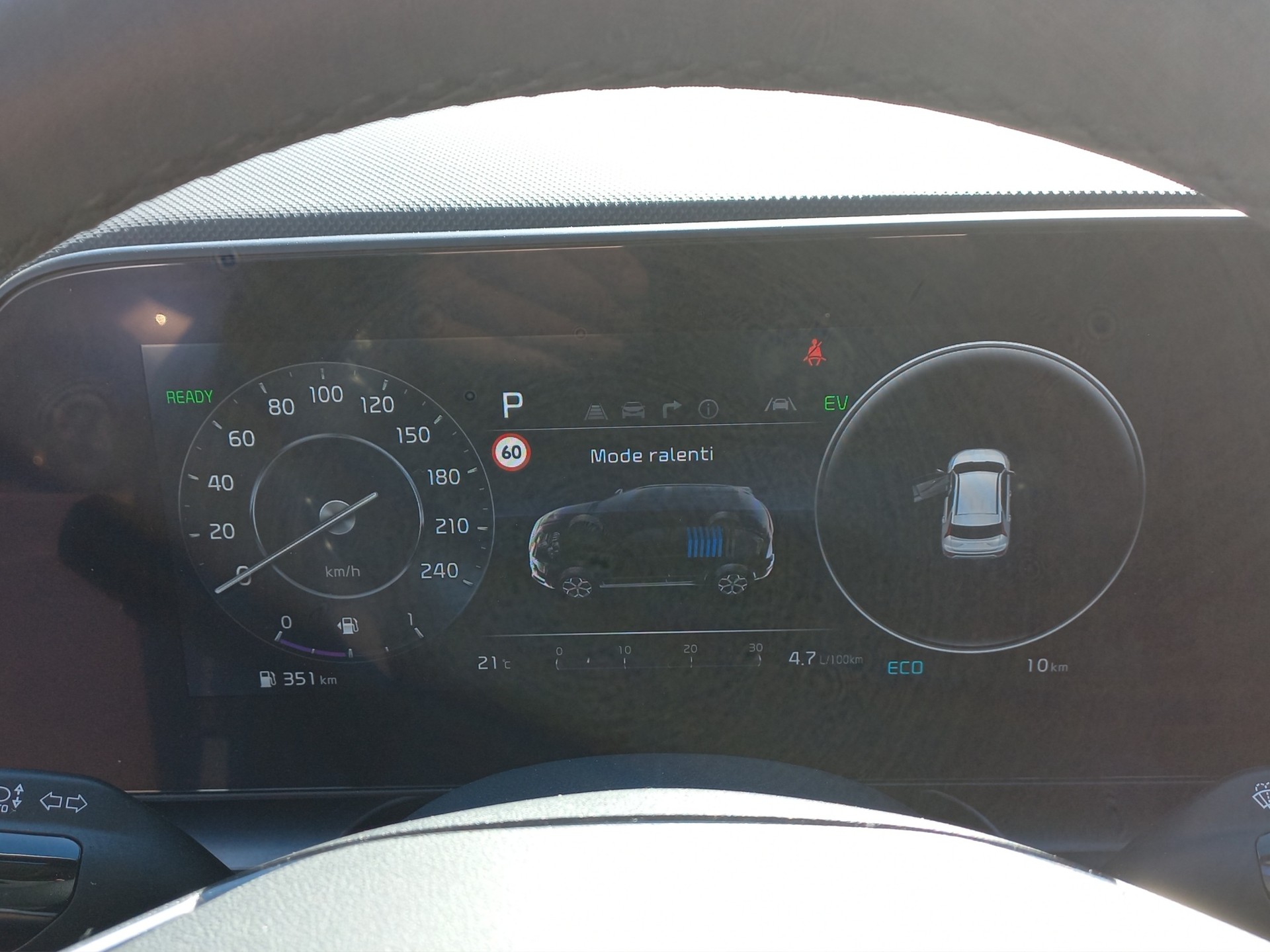 KIA Niro 1.6GDi Plug-in Hybrid Style DCT-image-6