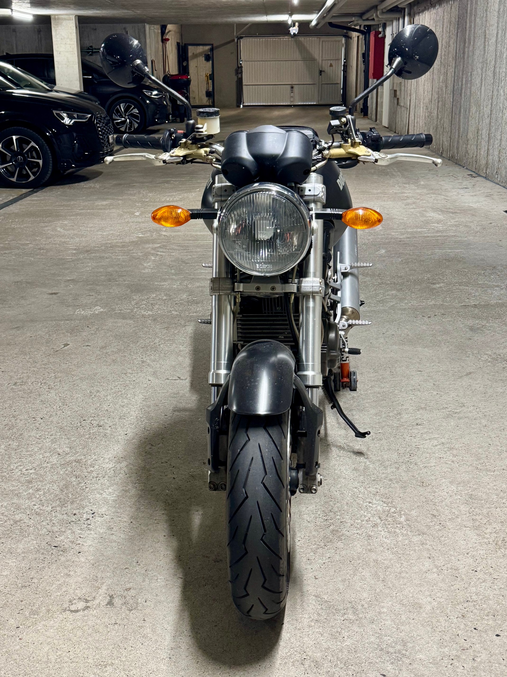DUCATI Monster 900 i.e. Dark-image-2