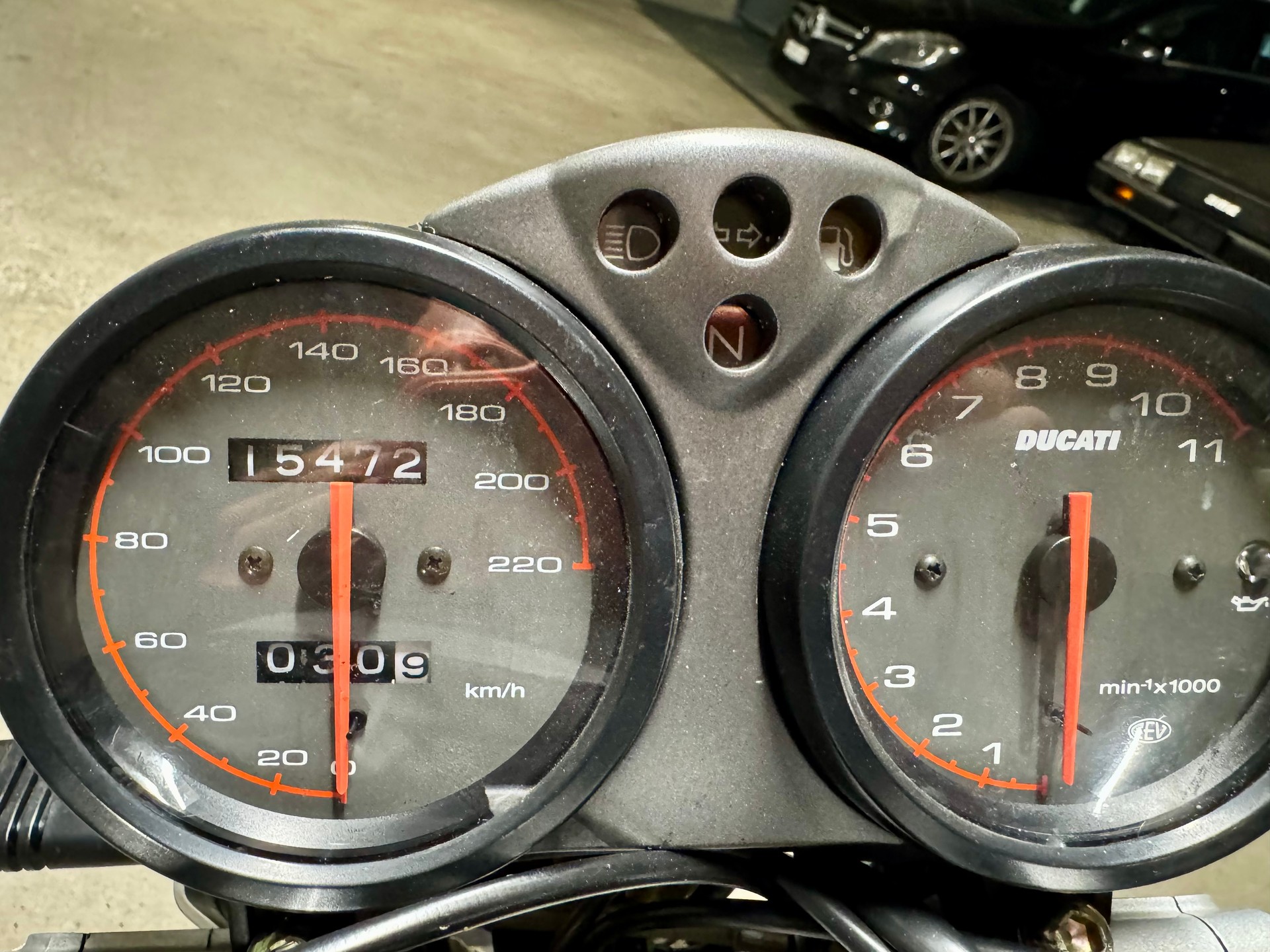 DUCATI Monster 900 i.e. Dark-image-3
