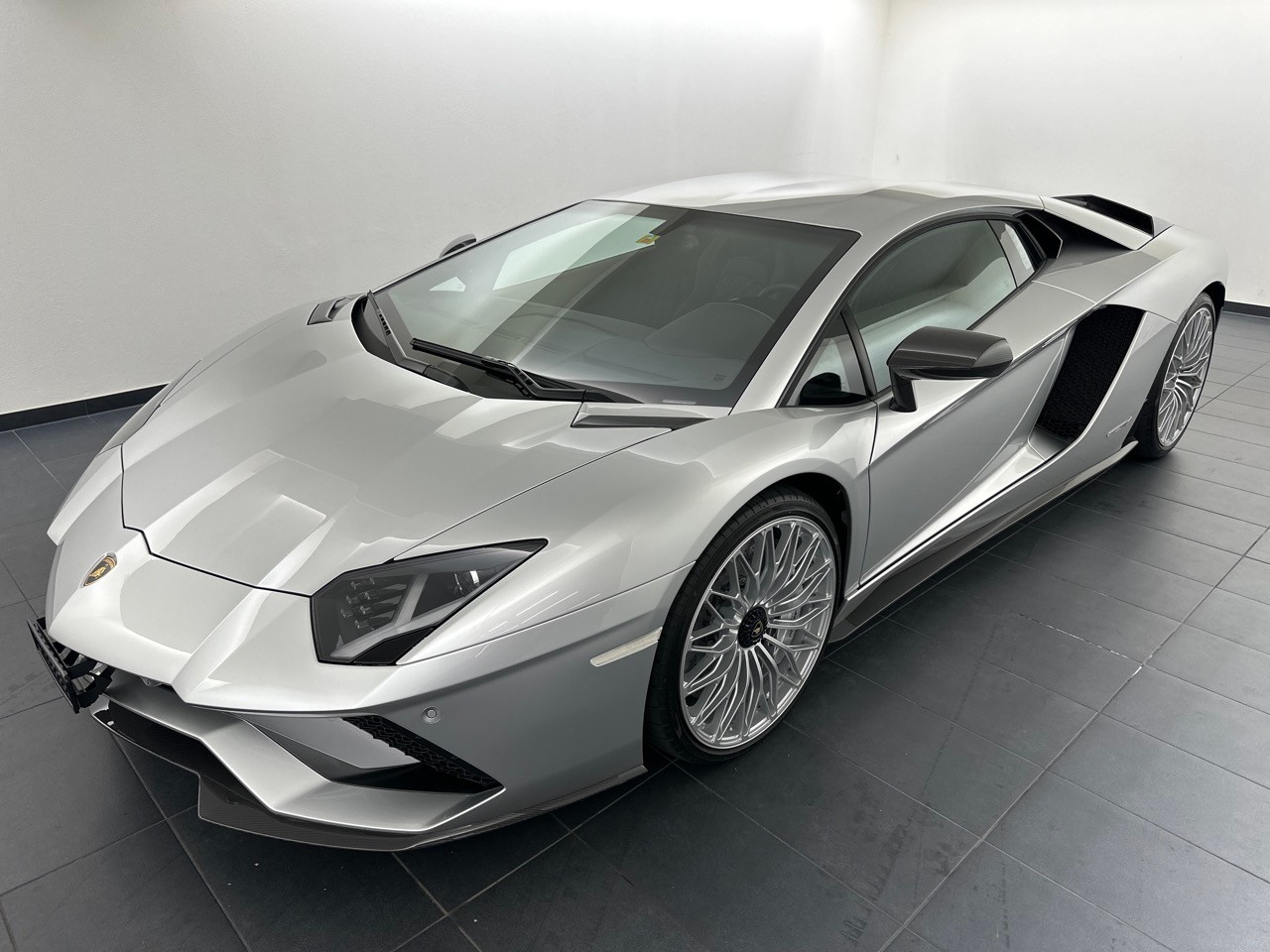 LAMBORGHINI Aventador S LP740-4 Coupé E-Gear
