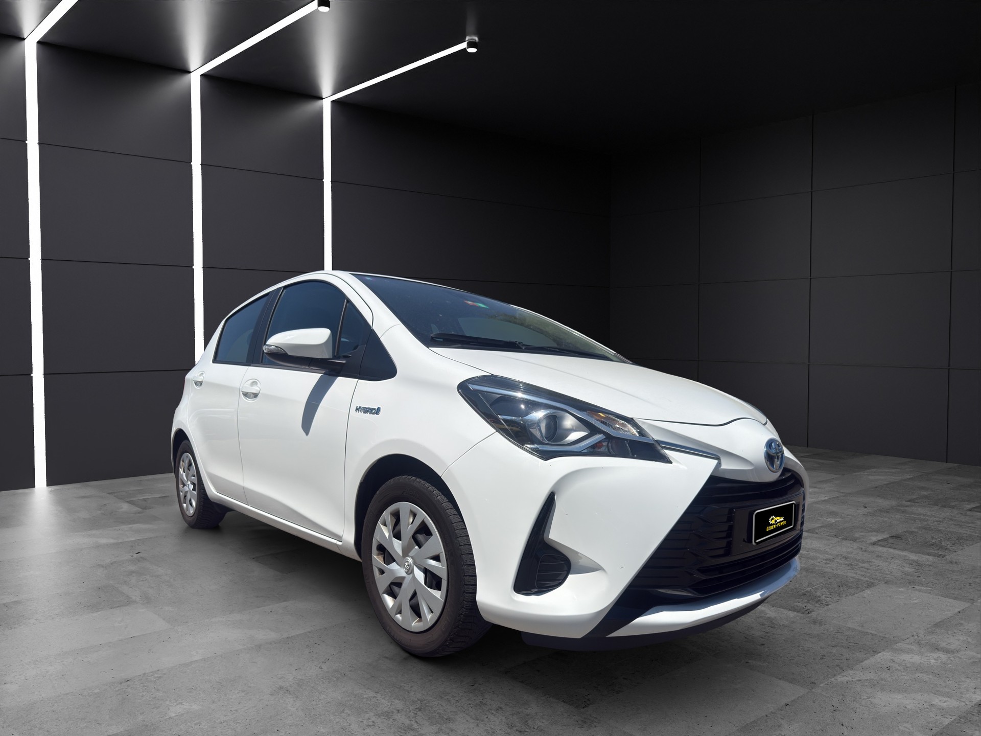 TOYOTA Yaris 1.5 VVT-i Hybrid Trend e-CVT-showroom-element-2
