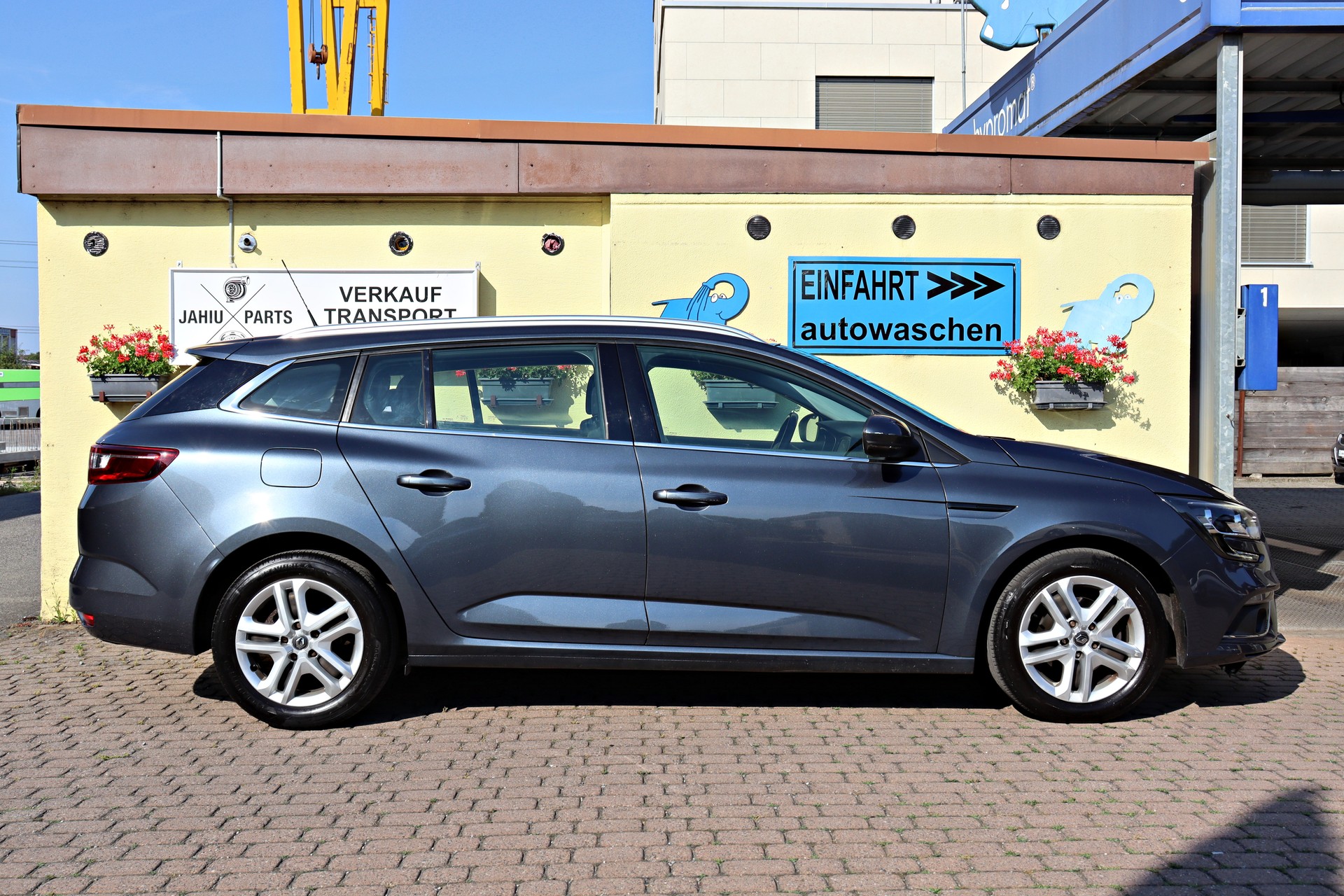 RENAULT Mégane Grandtour 1.2 16V Turbo GT Line-image-4