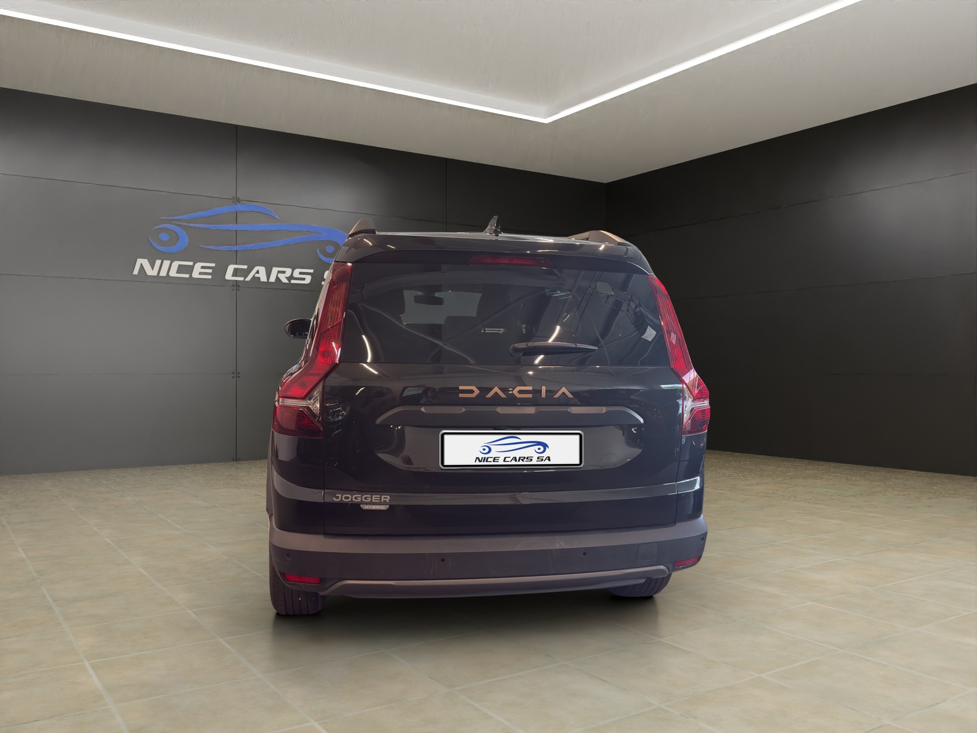 DACIA Jogger HEV 140 Extreme-showroom-element-3