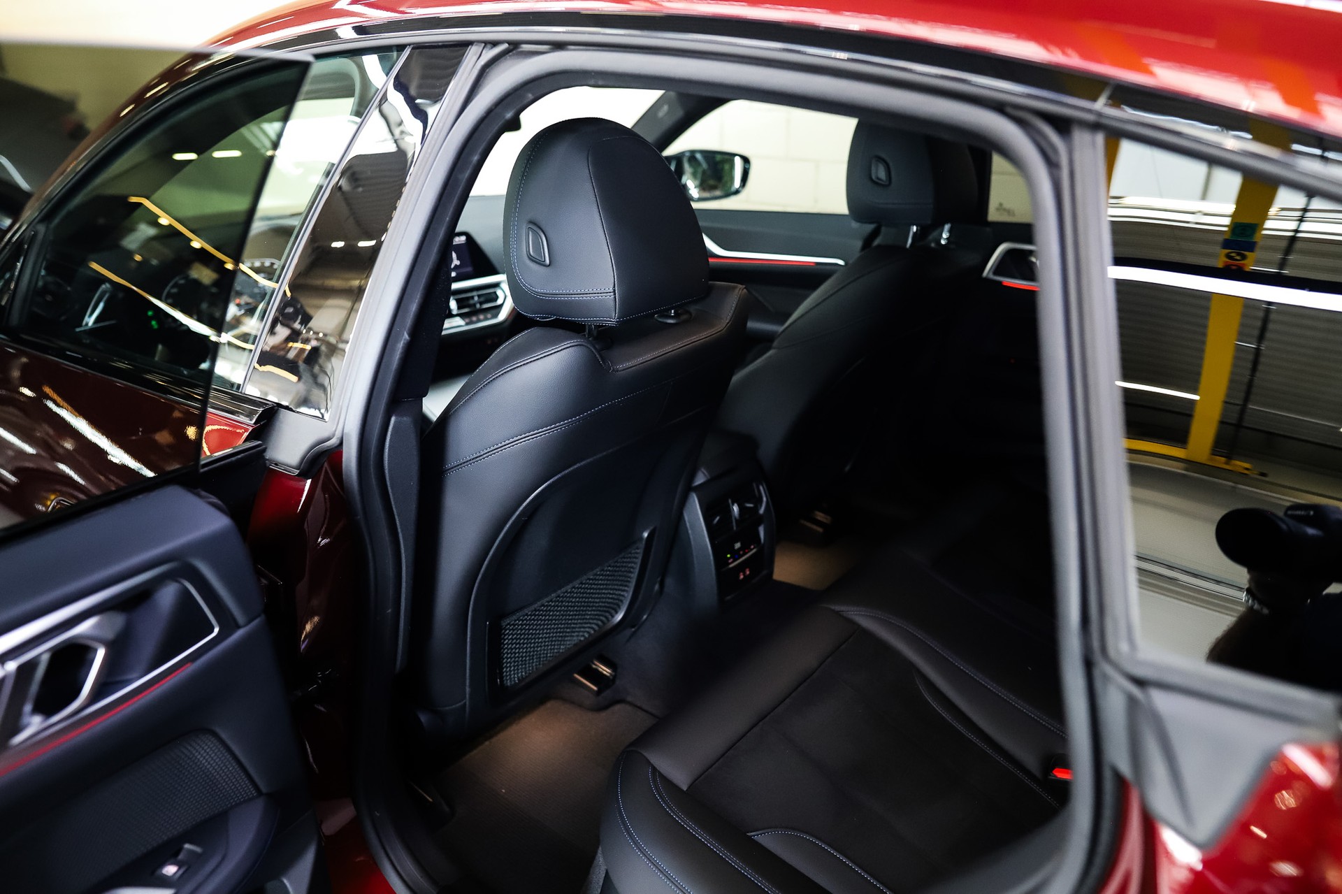 BMW M440i xDrive 48V Gran Coupé Steptronic-image-19