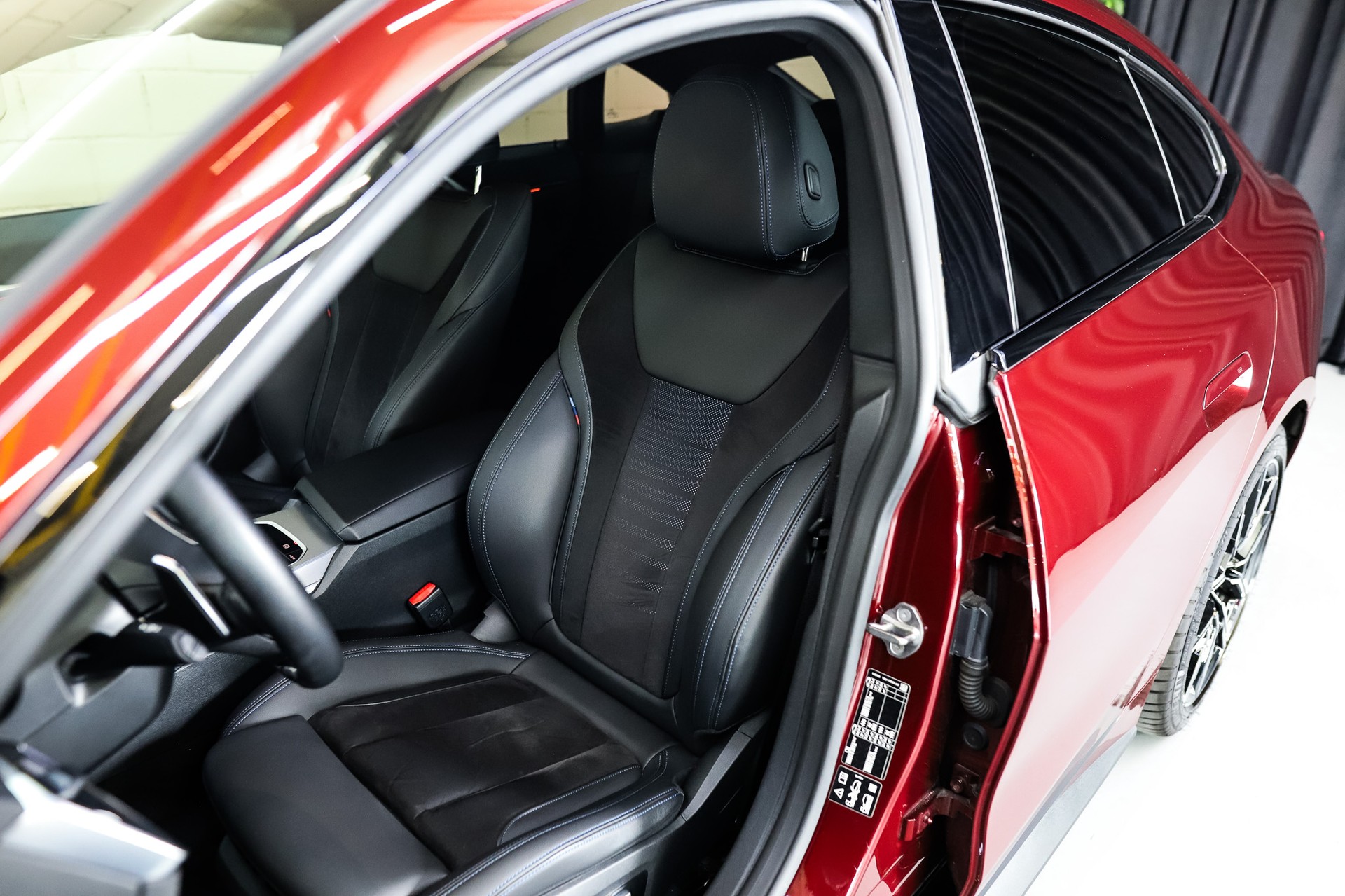 BMW M440i xDrive 48V Gran Coupé Steptronic-image-17