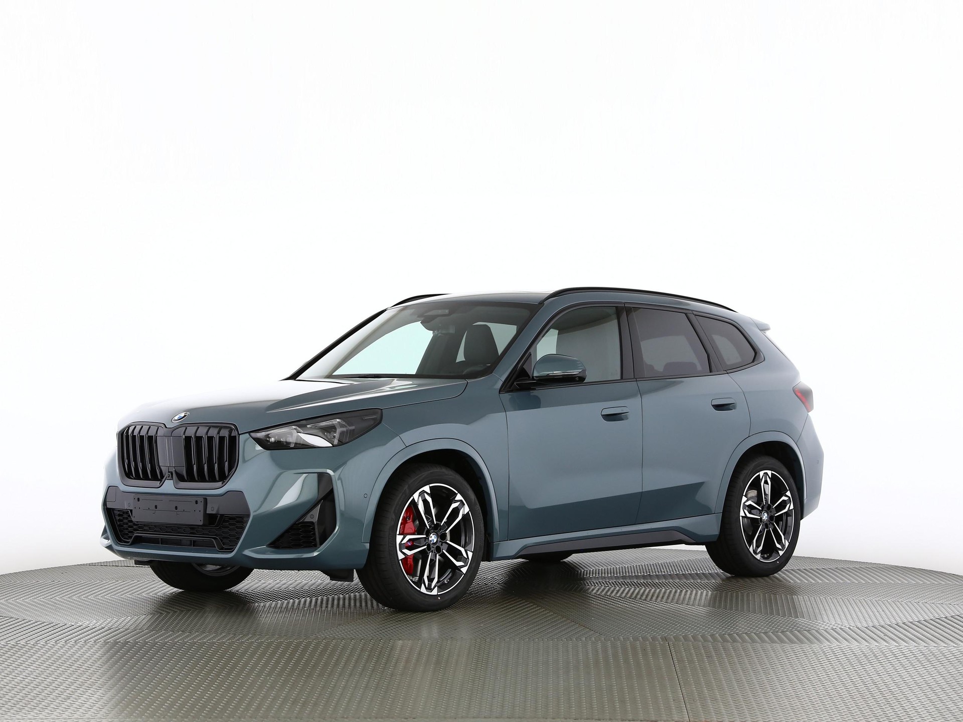 BMW X1 23i xDrive paddles-image-8