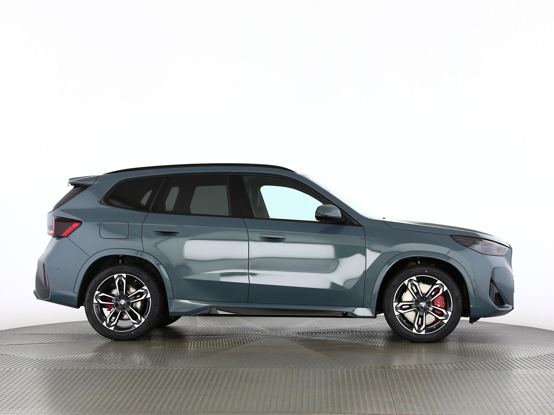 BMW X1 23i xDrive paddles-image-23