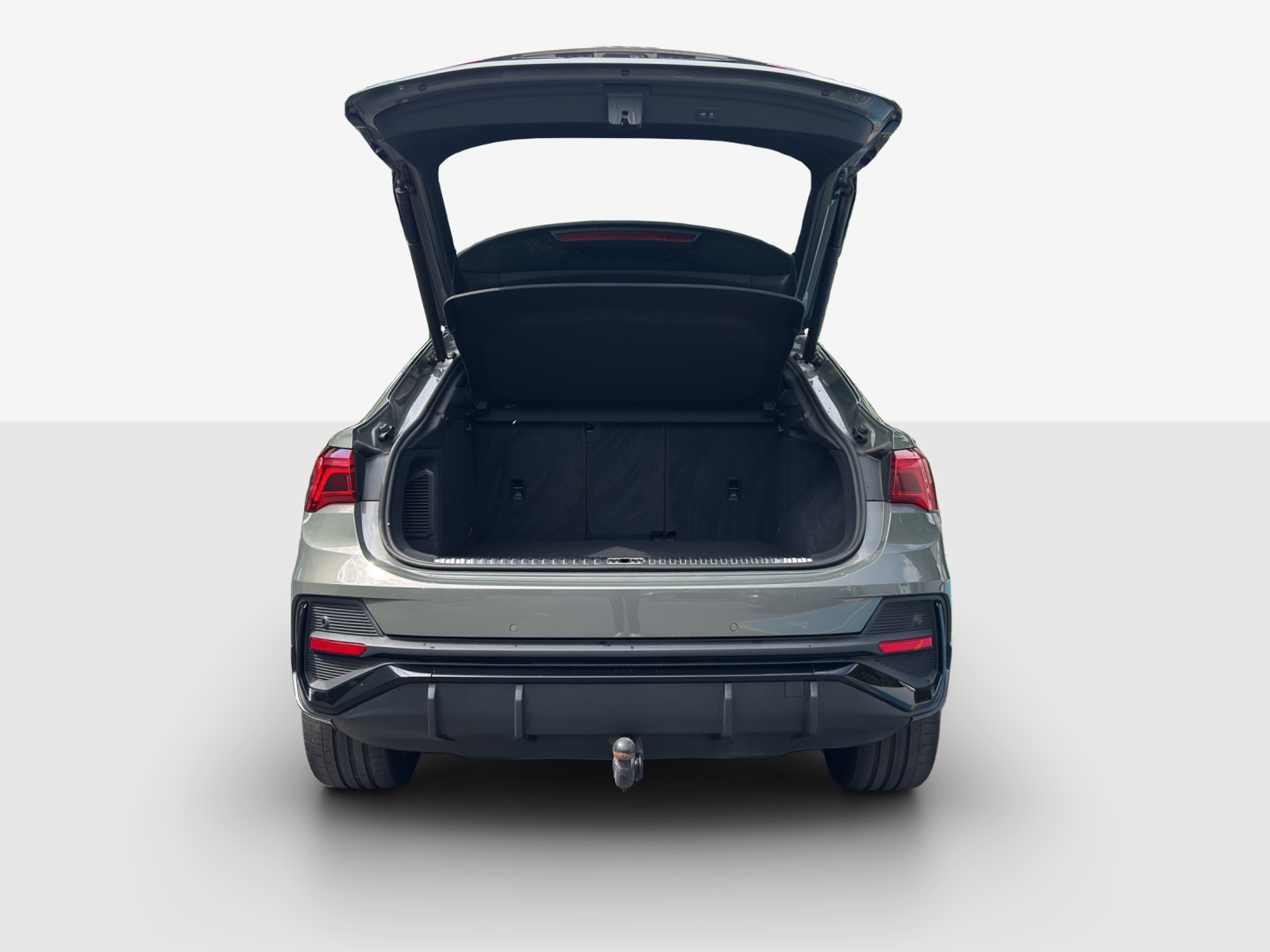 AUDI Q3 Sportback 45 TFSI e S line S-tronic-image-12