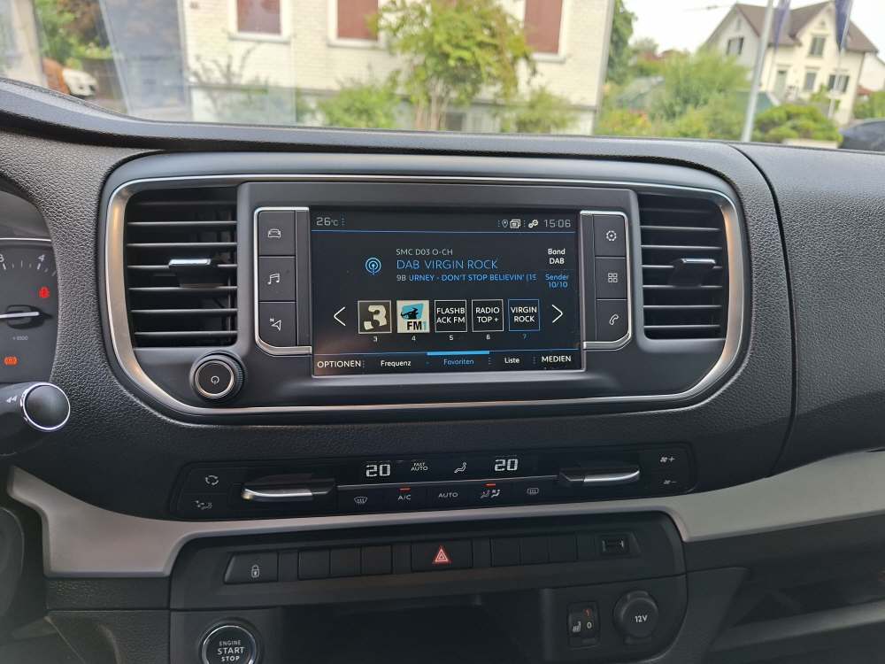 PEUGEOT Traveller Standard 2.0 BlueHDi 180 Business S/S-image-13