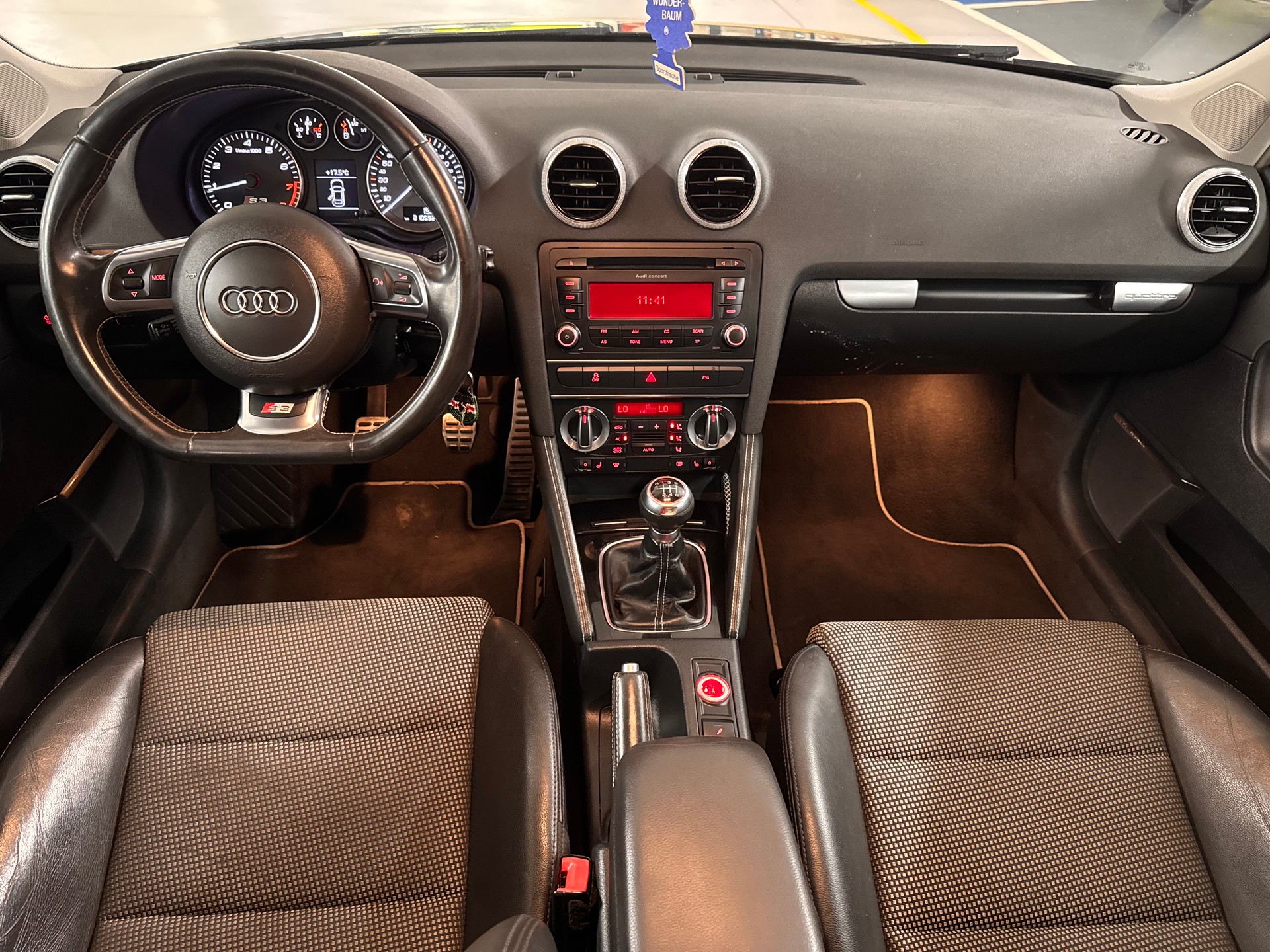 AUDI S3 Sportback 2.0 TFSI quattro-image-11