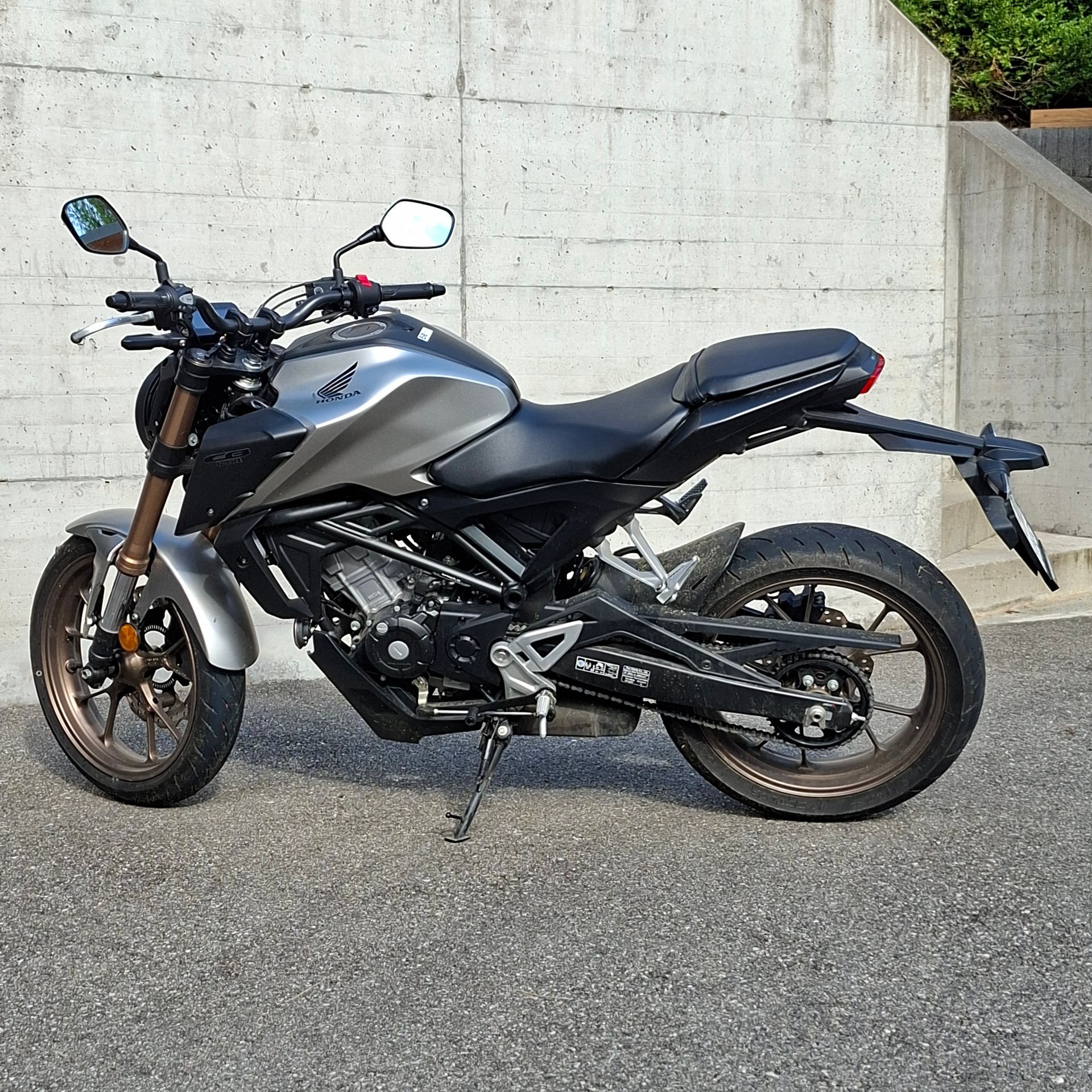 HONDA CB 125 R-image-1