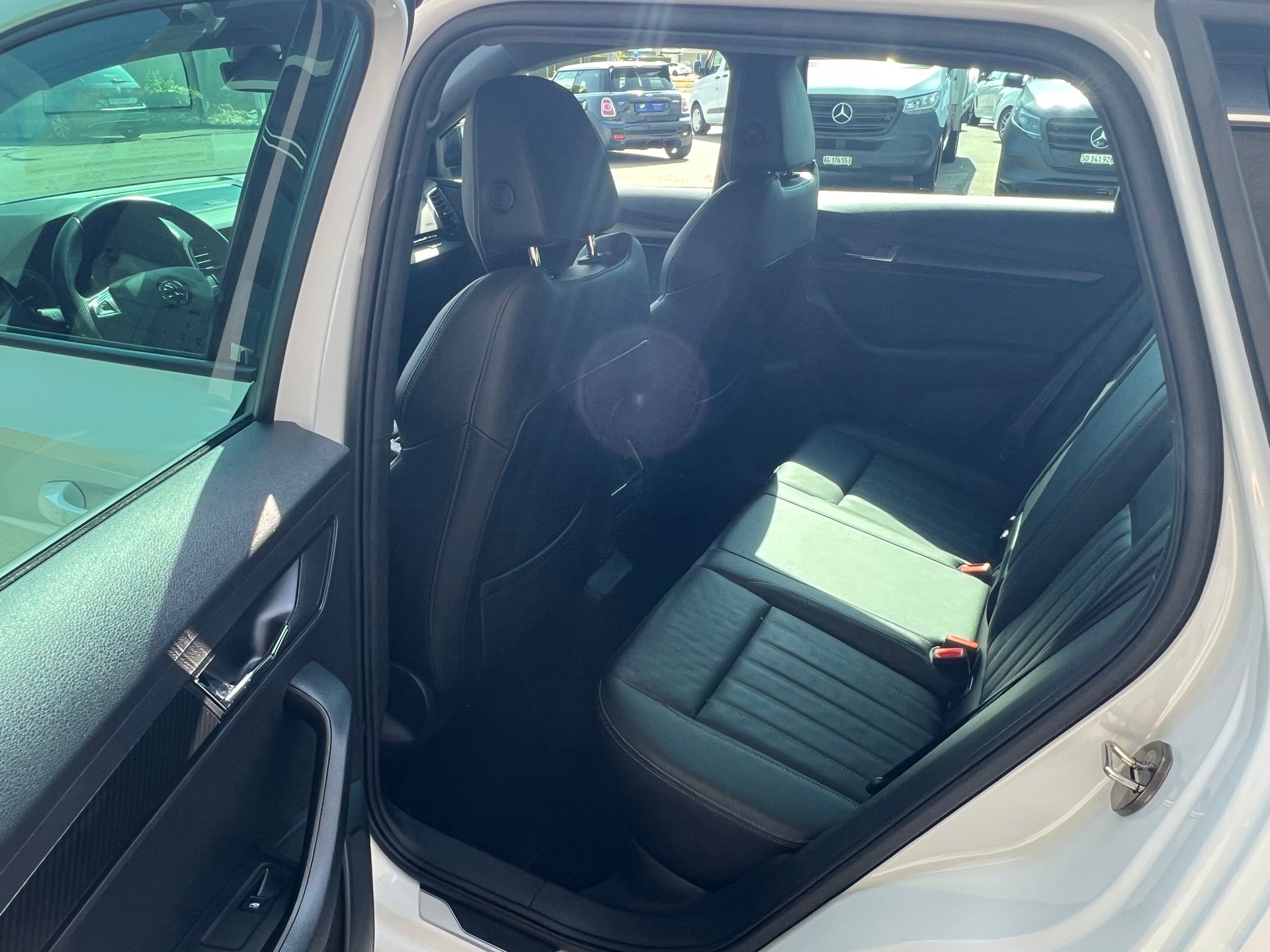 SKODA Karoq 2.0 TSI SportLine DSG 4x4 * AHK 1.9 T *-image-11