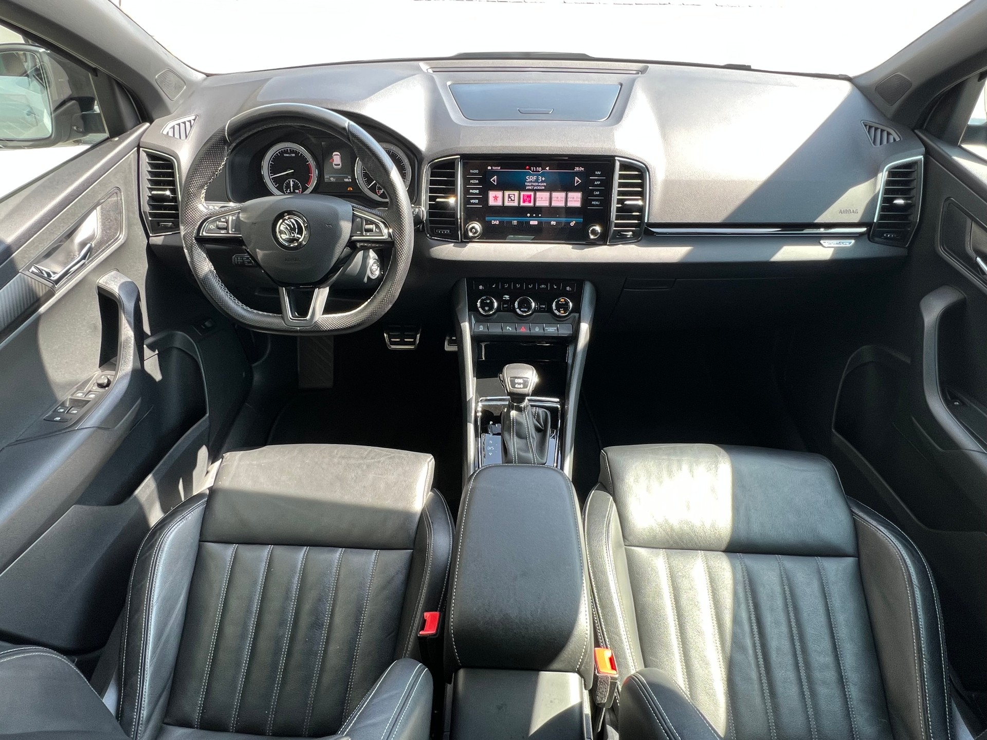 SKODA Karoq 2.0 TSI SportLine DSG 4x4 * AHK 1.9 T *-image-7