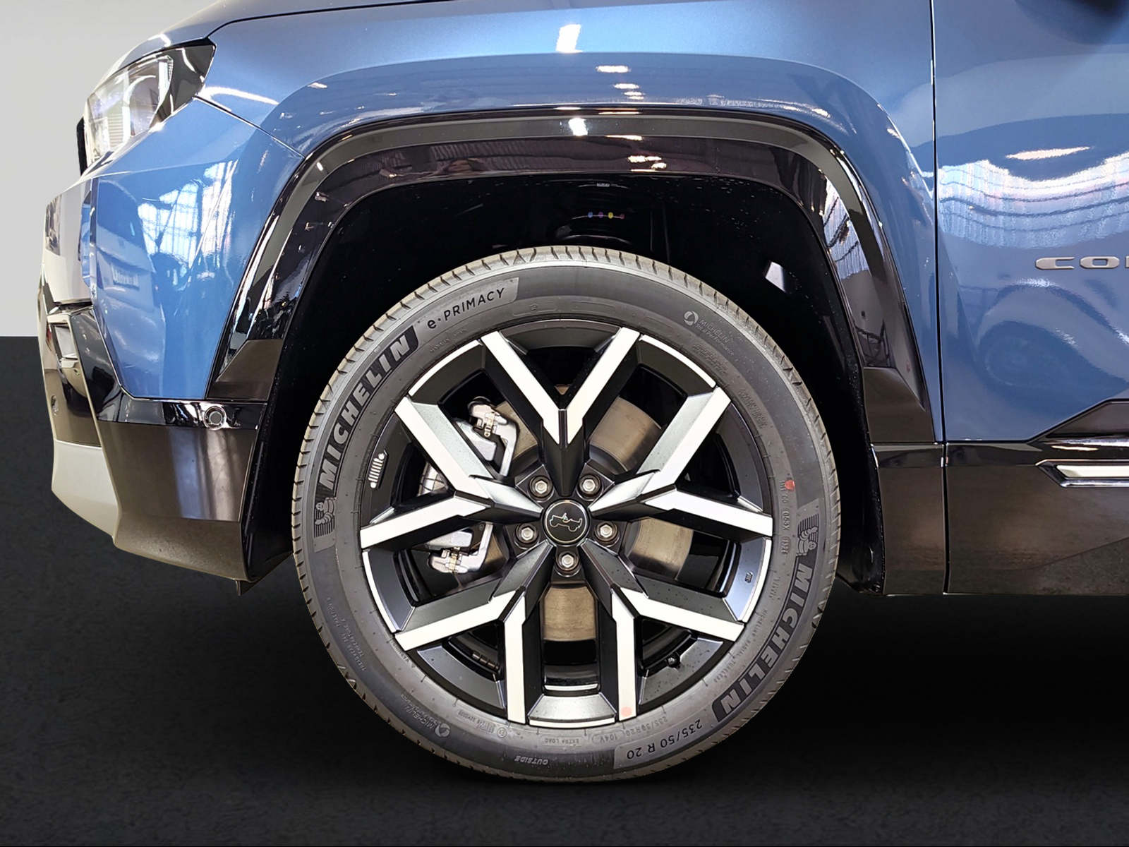 JEEP Compass 1.6 T PHEV Summit-showroom-element-3