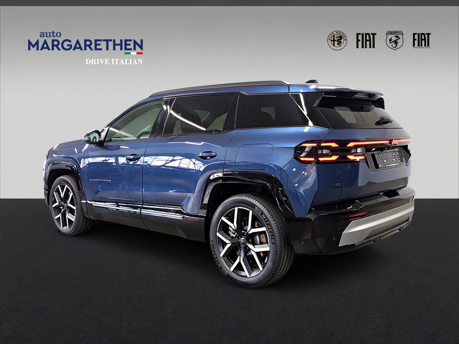 JEEP Compass 1.6 T PHEV Summit-showroom-element-2