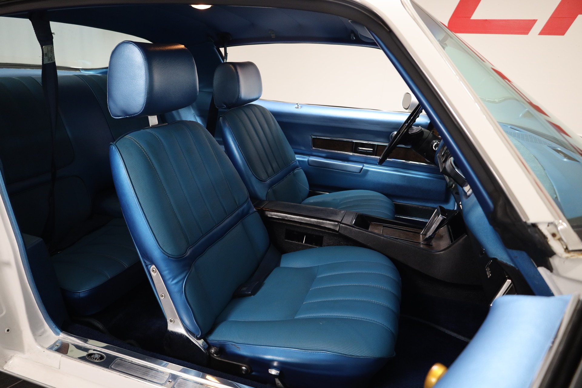 CHEVROLET SS 350-image-13