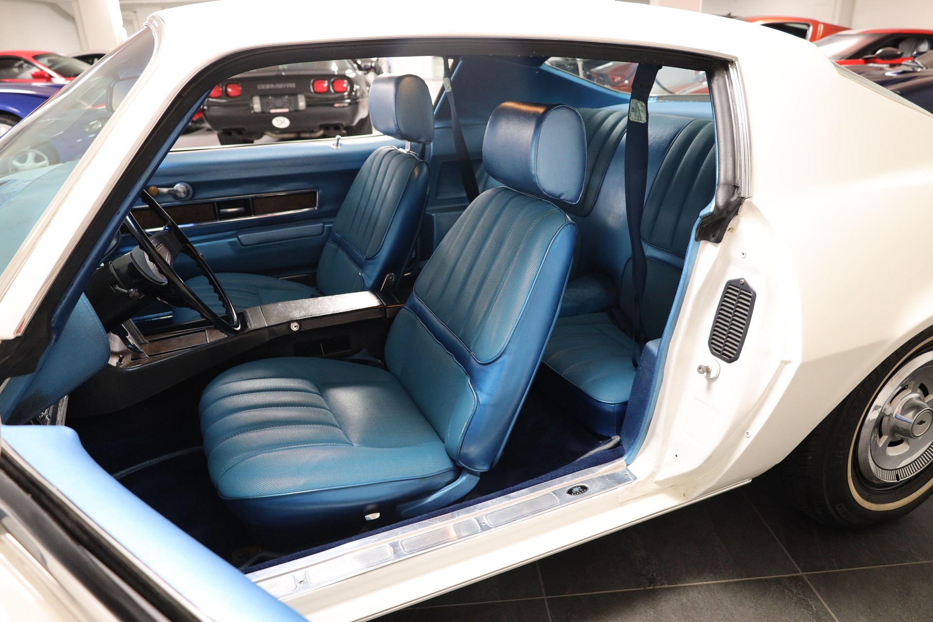 CHEVROLET SS 350-image-11