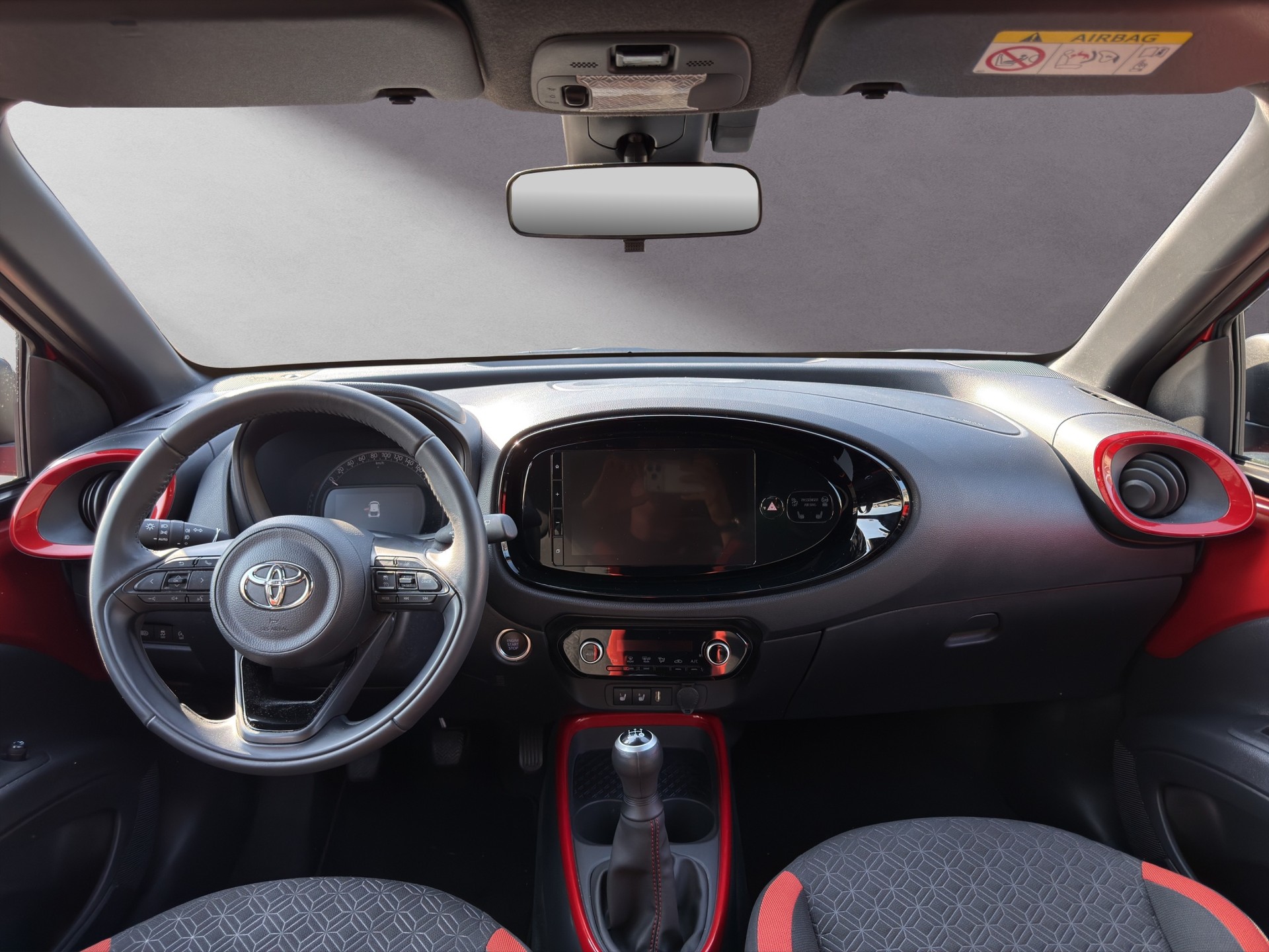 TOYOTA Aygo X 1.0 VVT-i Trend-showroom-element-3