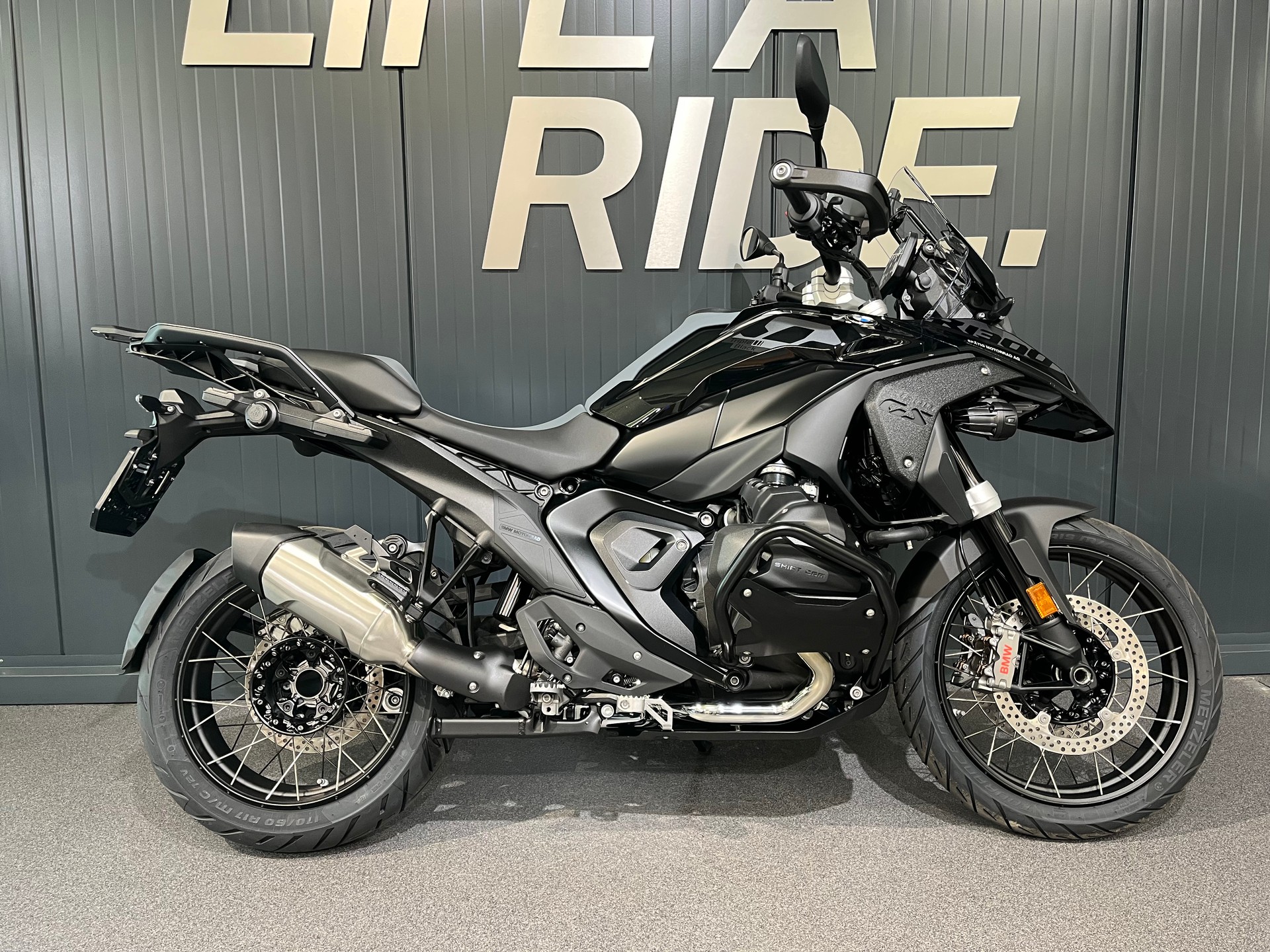 BMW R 1300 GS-image-0