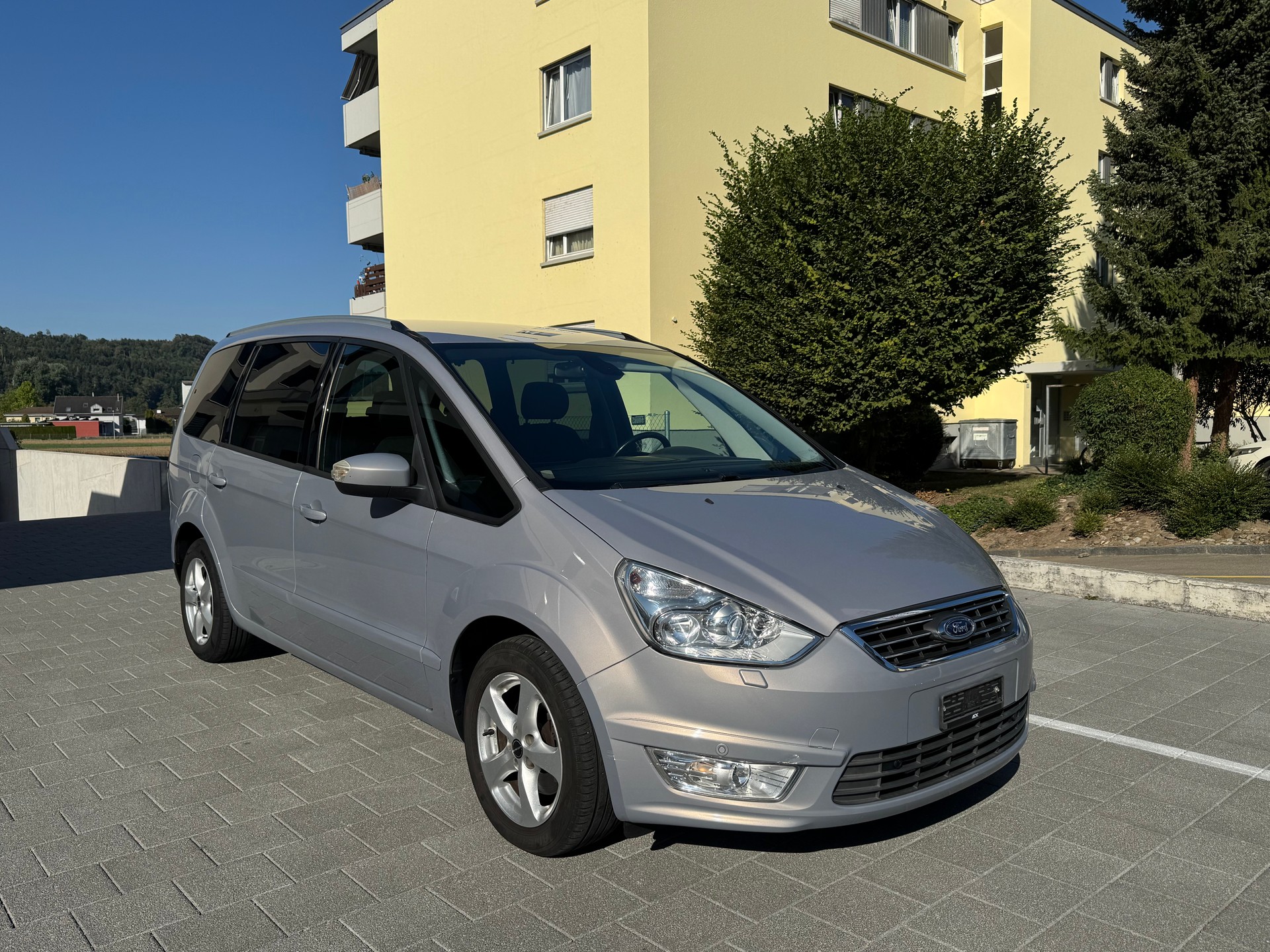 FORD Galaxy 2.0 TDCi Family-Edition PowerShift-image-6