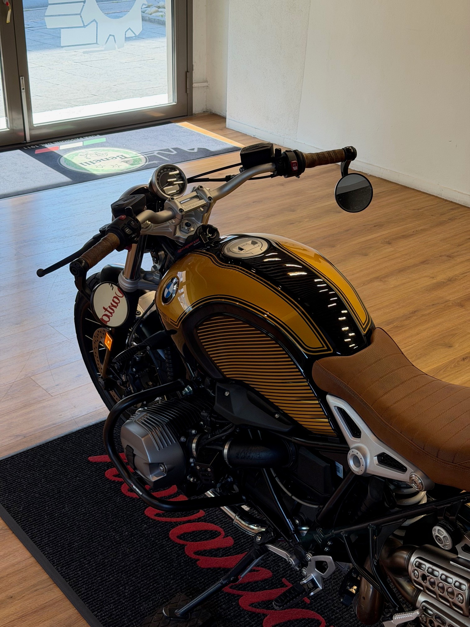 BMW R nineT Scrambler ABS-image-7