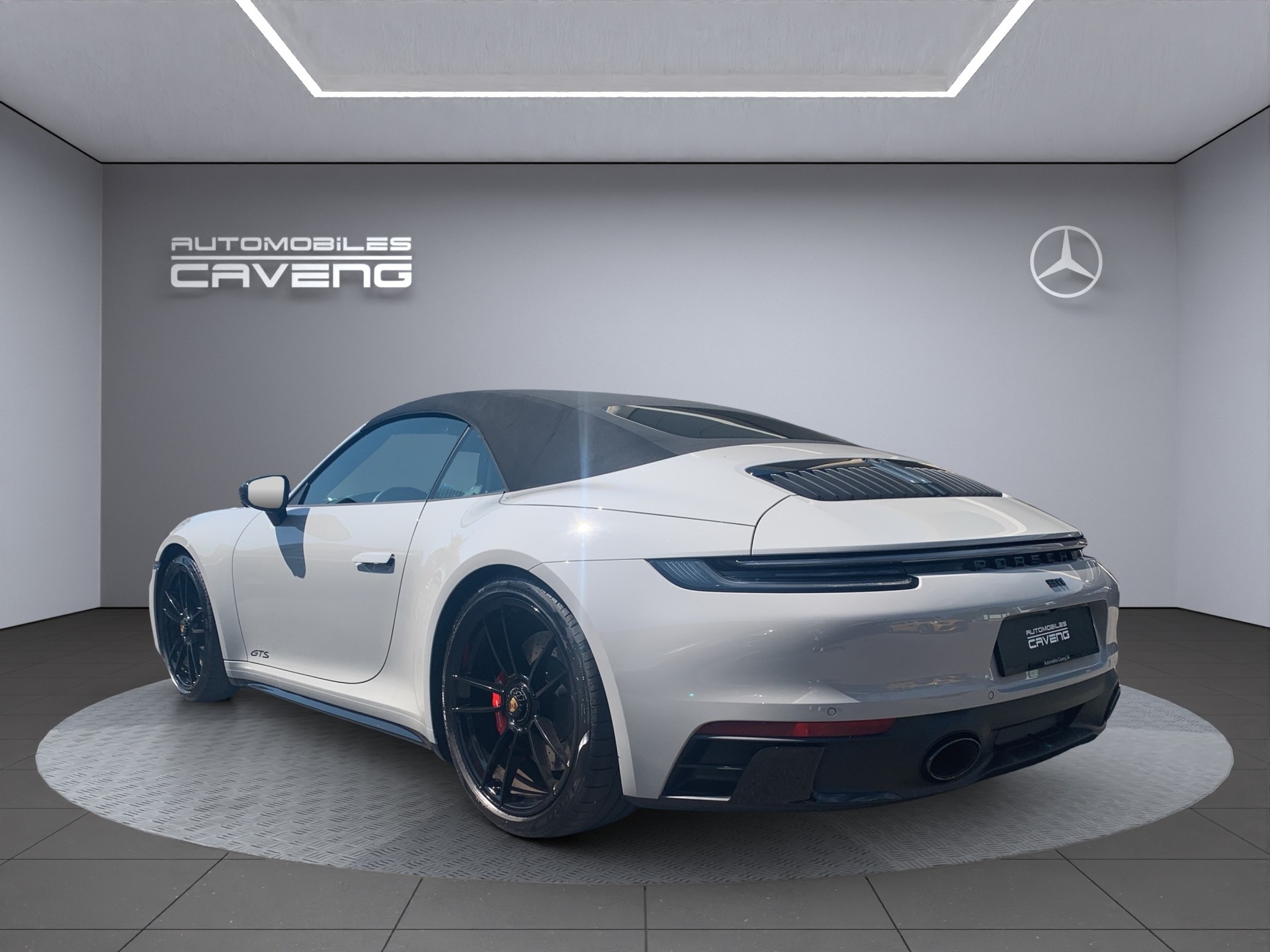 PORSCHE 911 Carrera 4 GTS Cabriolet PDK-showroom-element-3