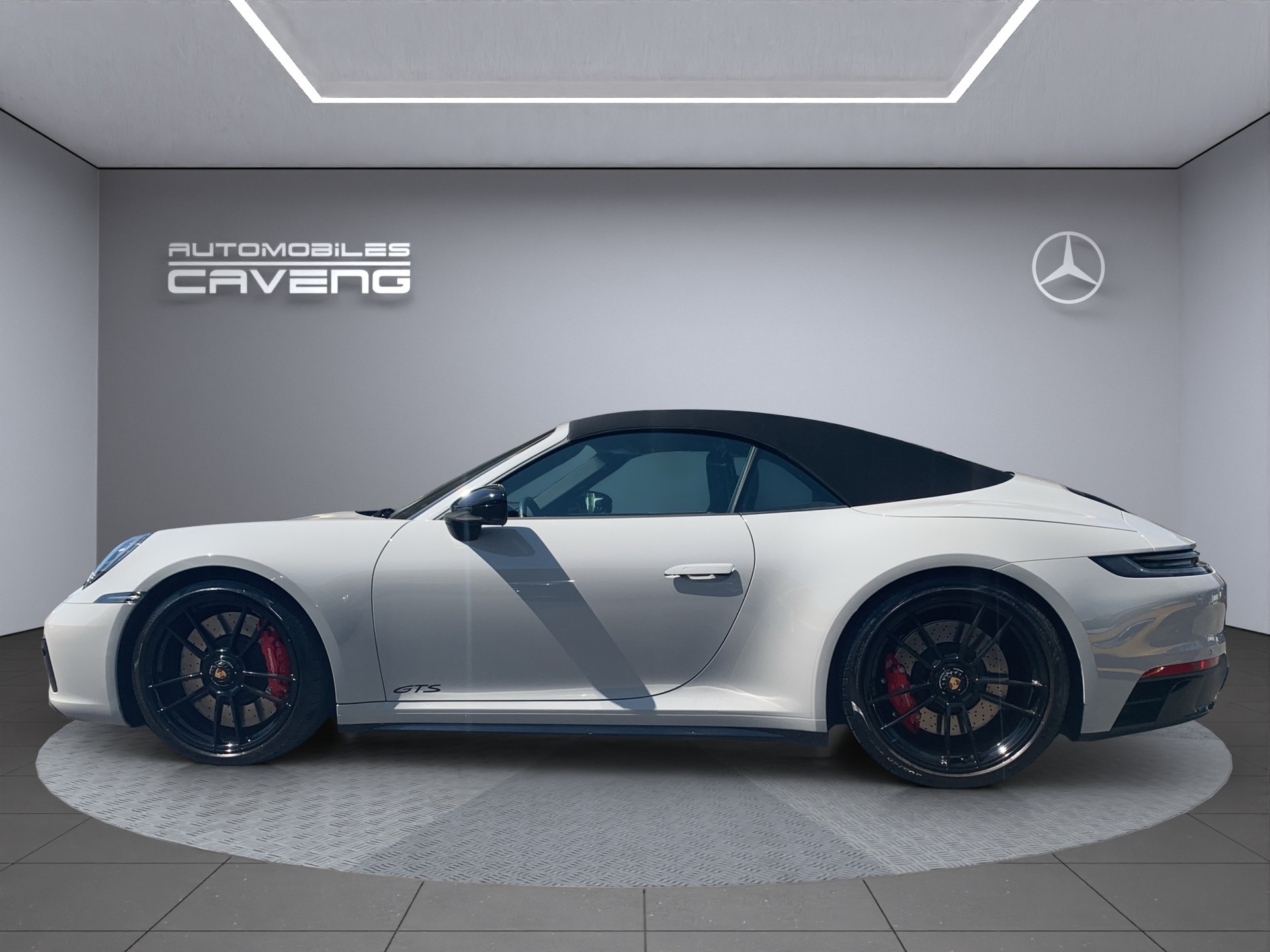PORSCHE 911 Carrera 4 GTS Cabriolet PDK-showroom-element-2