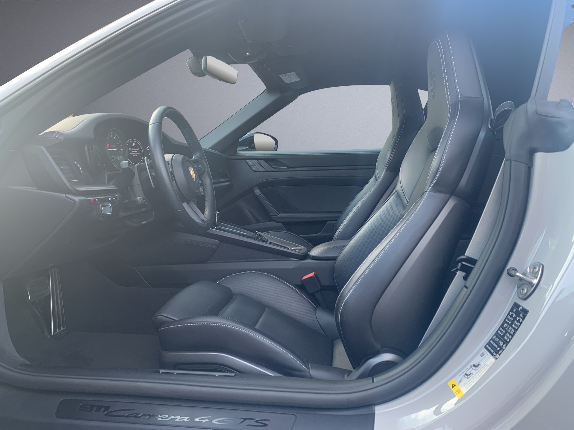 PORSCHE 911 Carrera 4 GTS Cabriolet PDK-image-12