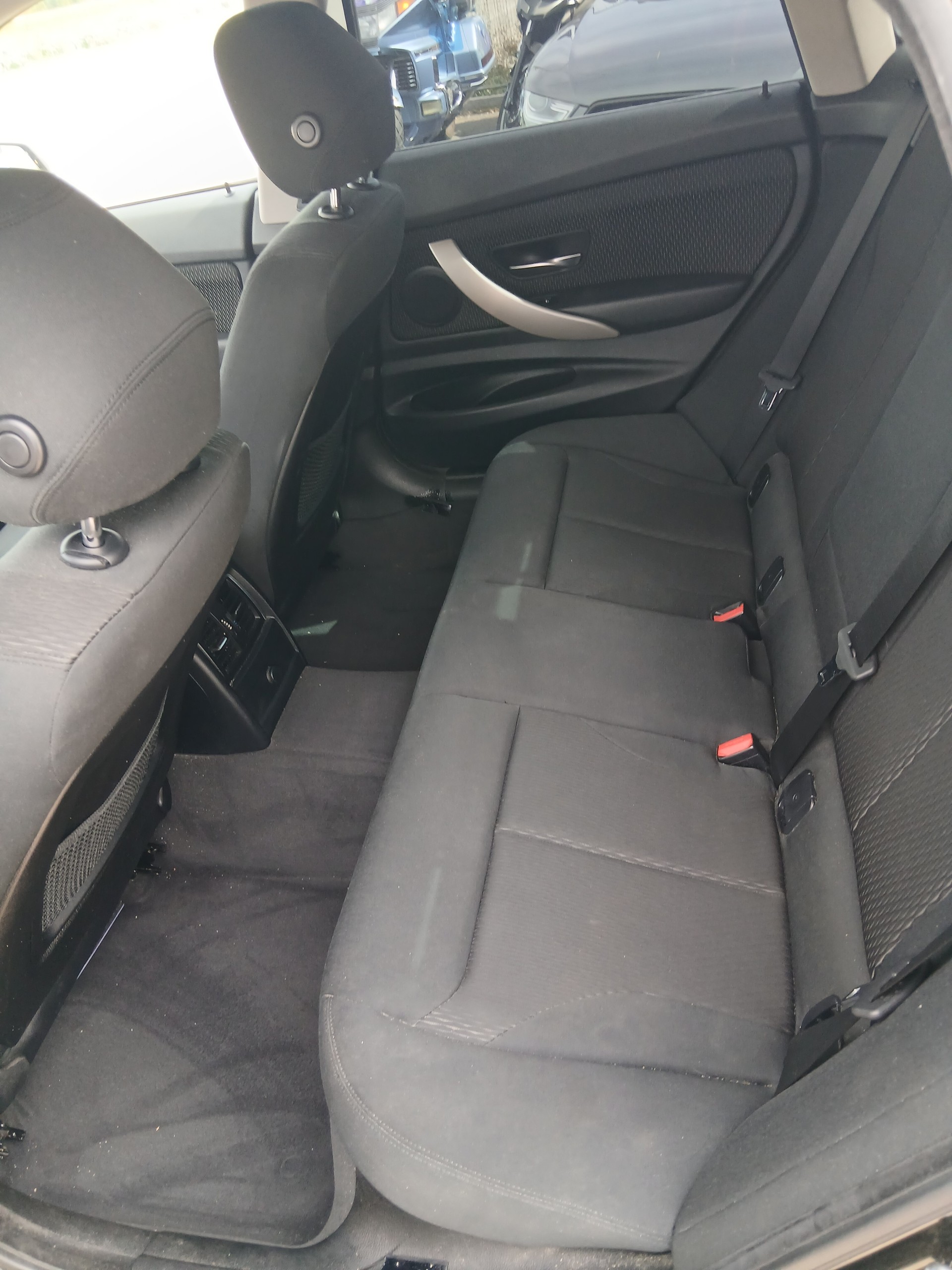 BMW 320d GT Sport Line Steptronic-image-9